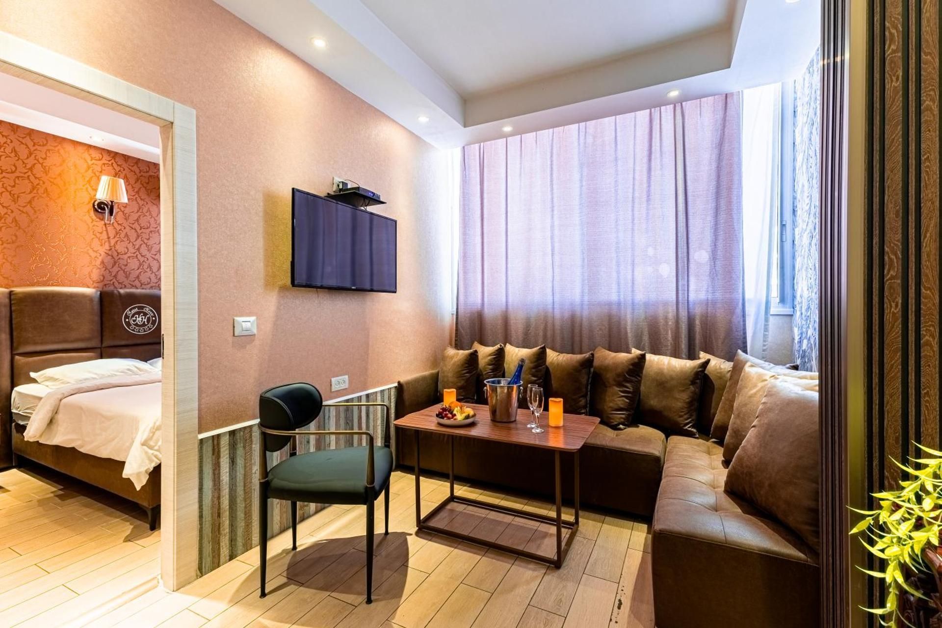 Large Double Room