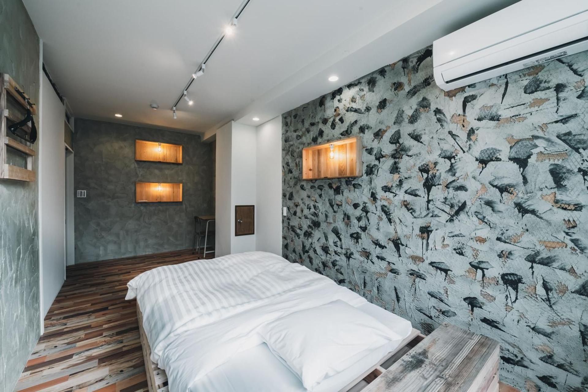 Single Room with Shared Shower and Toilet
