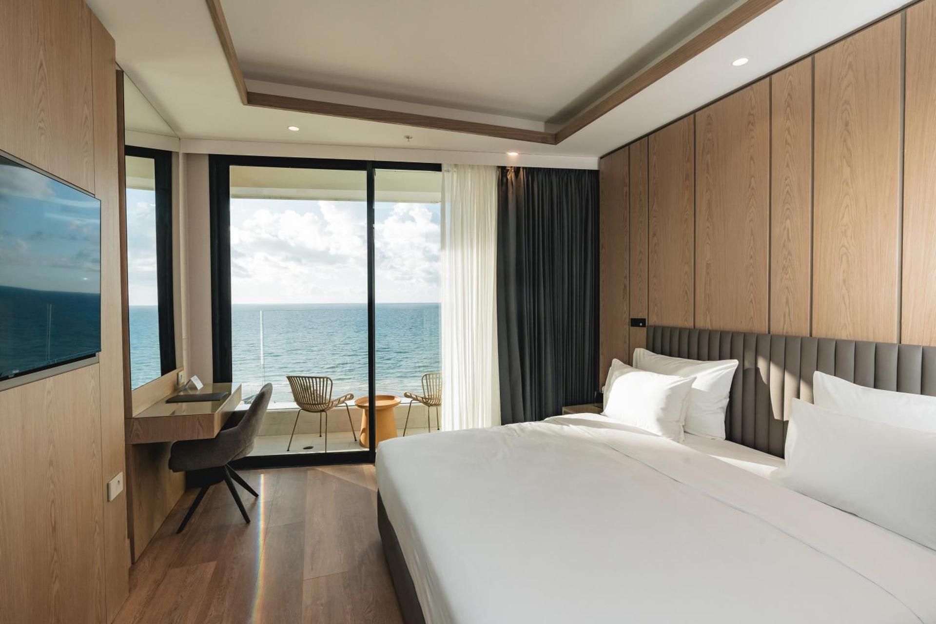 מלון אלמרה Almera Hotel Sunset Suite
