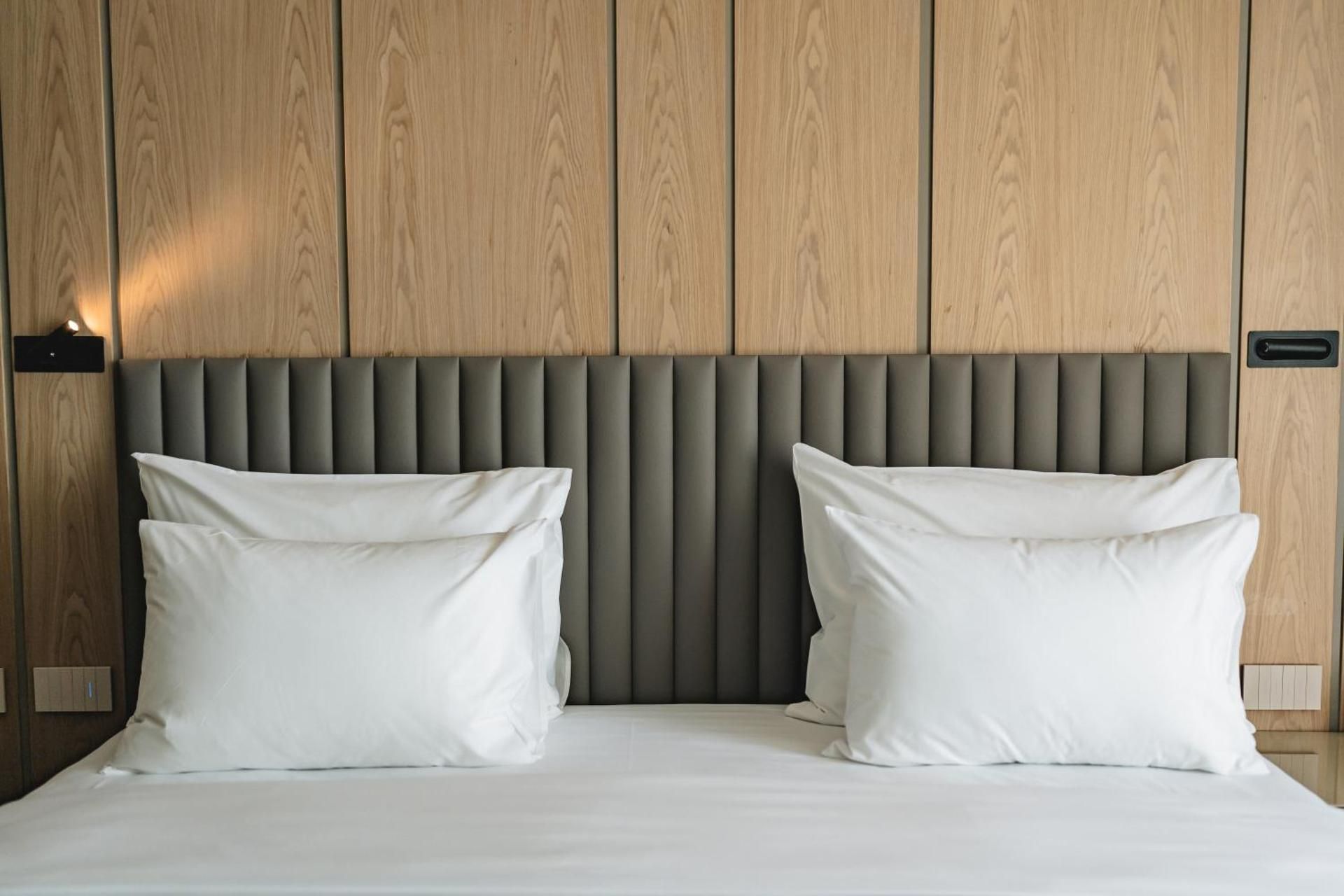 מלון אלמרה Almera Hotel Comfort Accessible Room with Side Sea View  