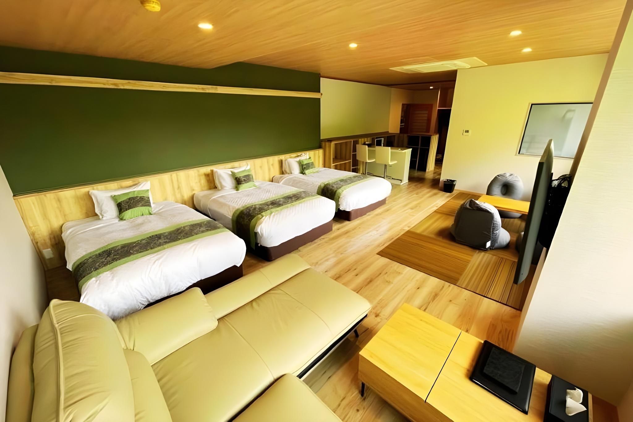 Japanese-Western Suite Room with Semi Open-air Bath