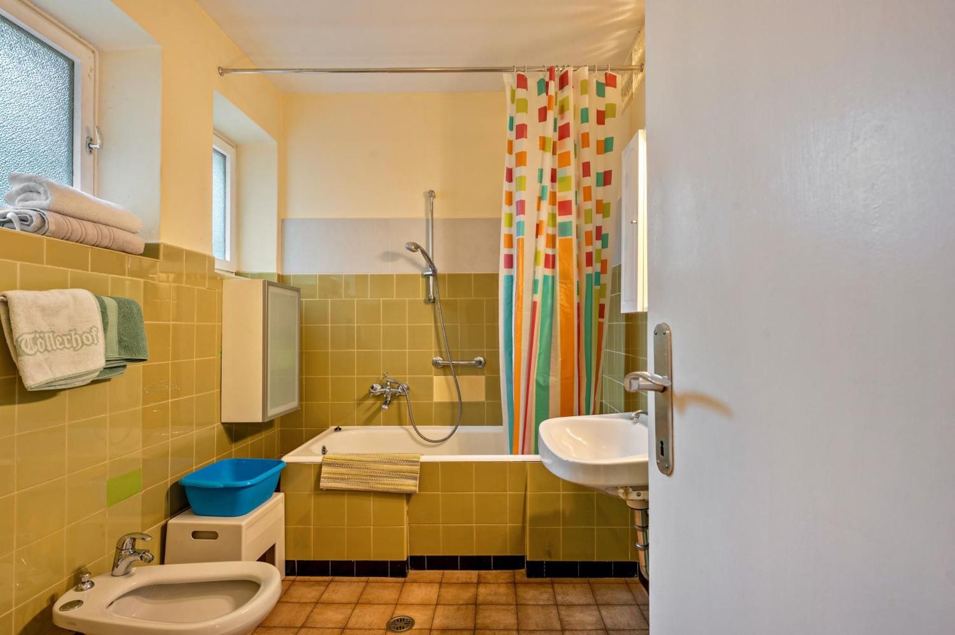 Superior One-Bedroom Apartment