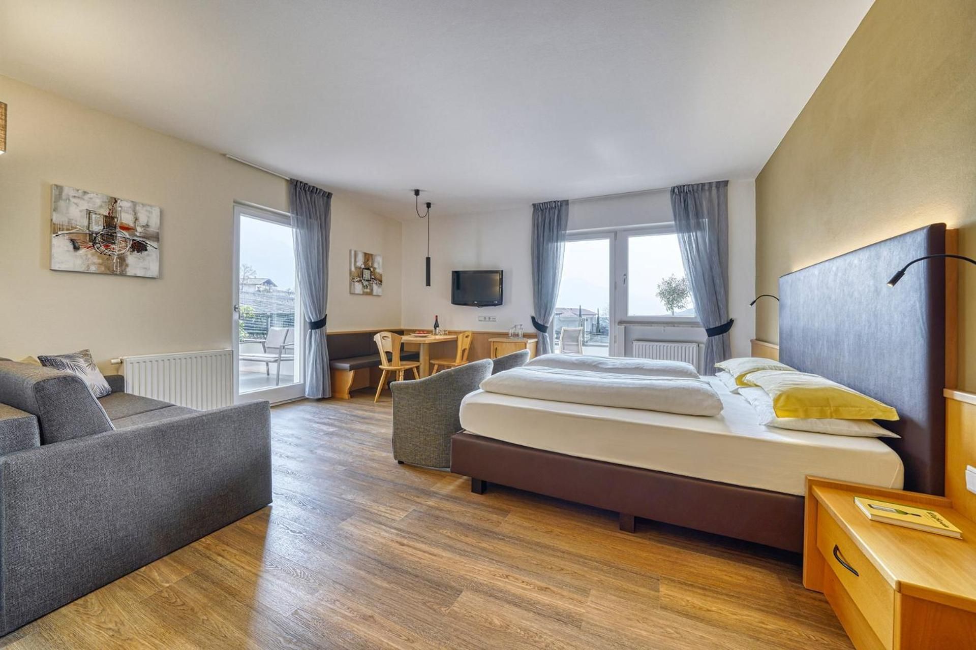 Double Room with Pool View