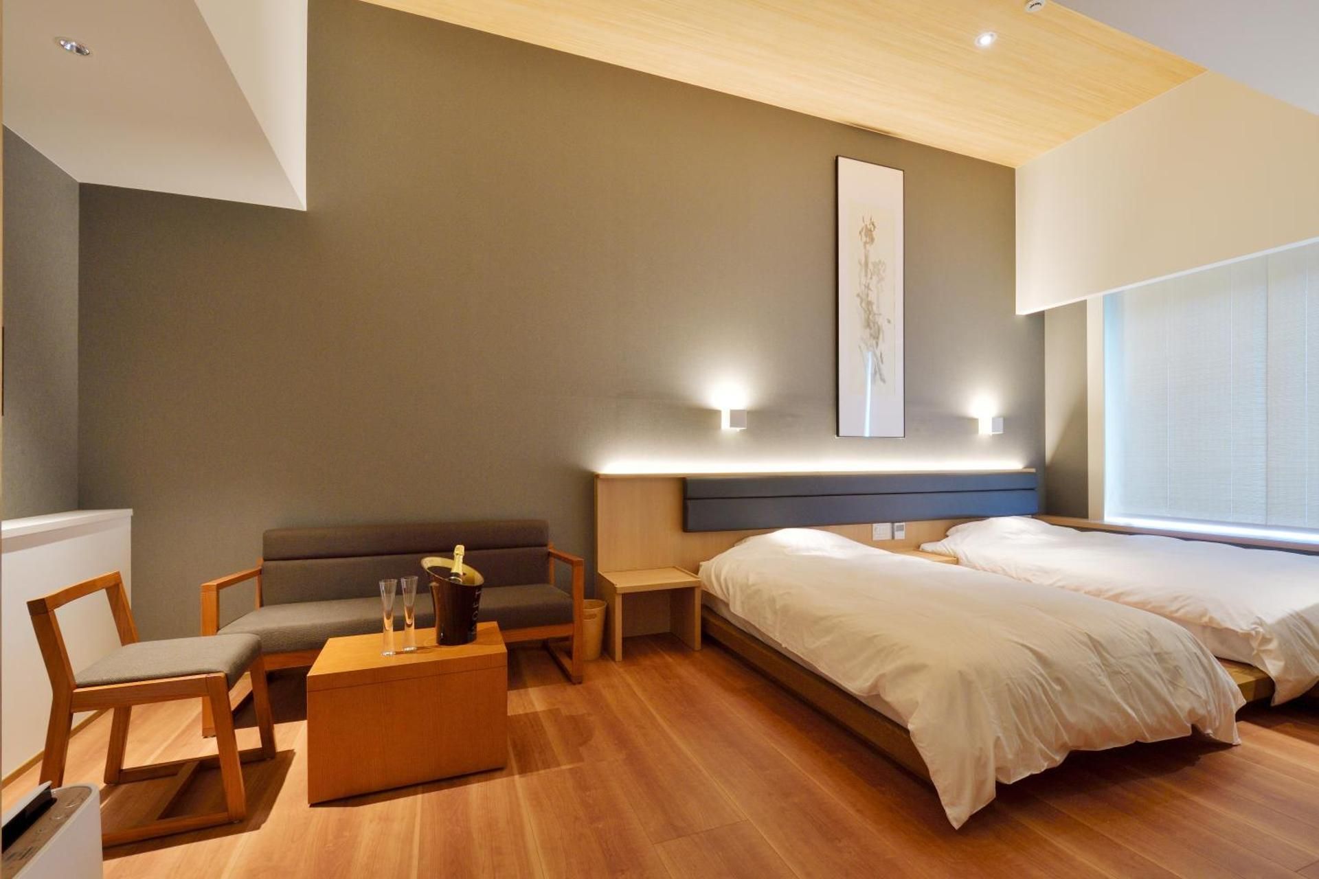 Superior Twin Room