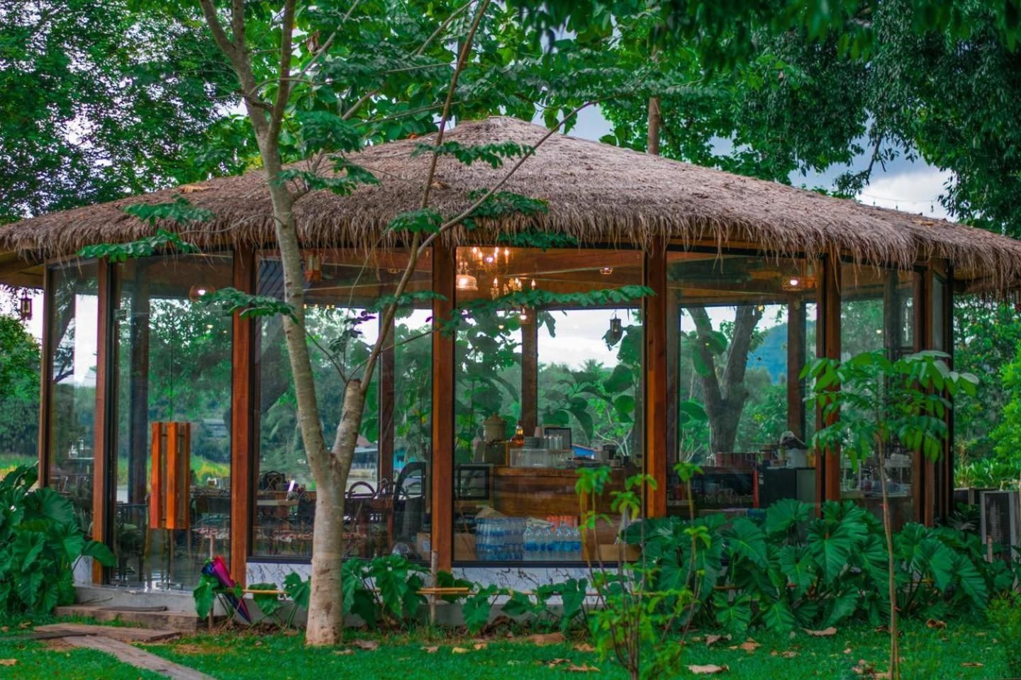 Manta Resort
