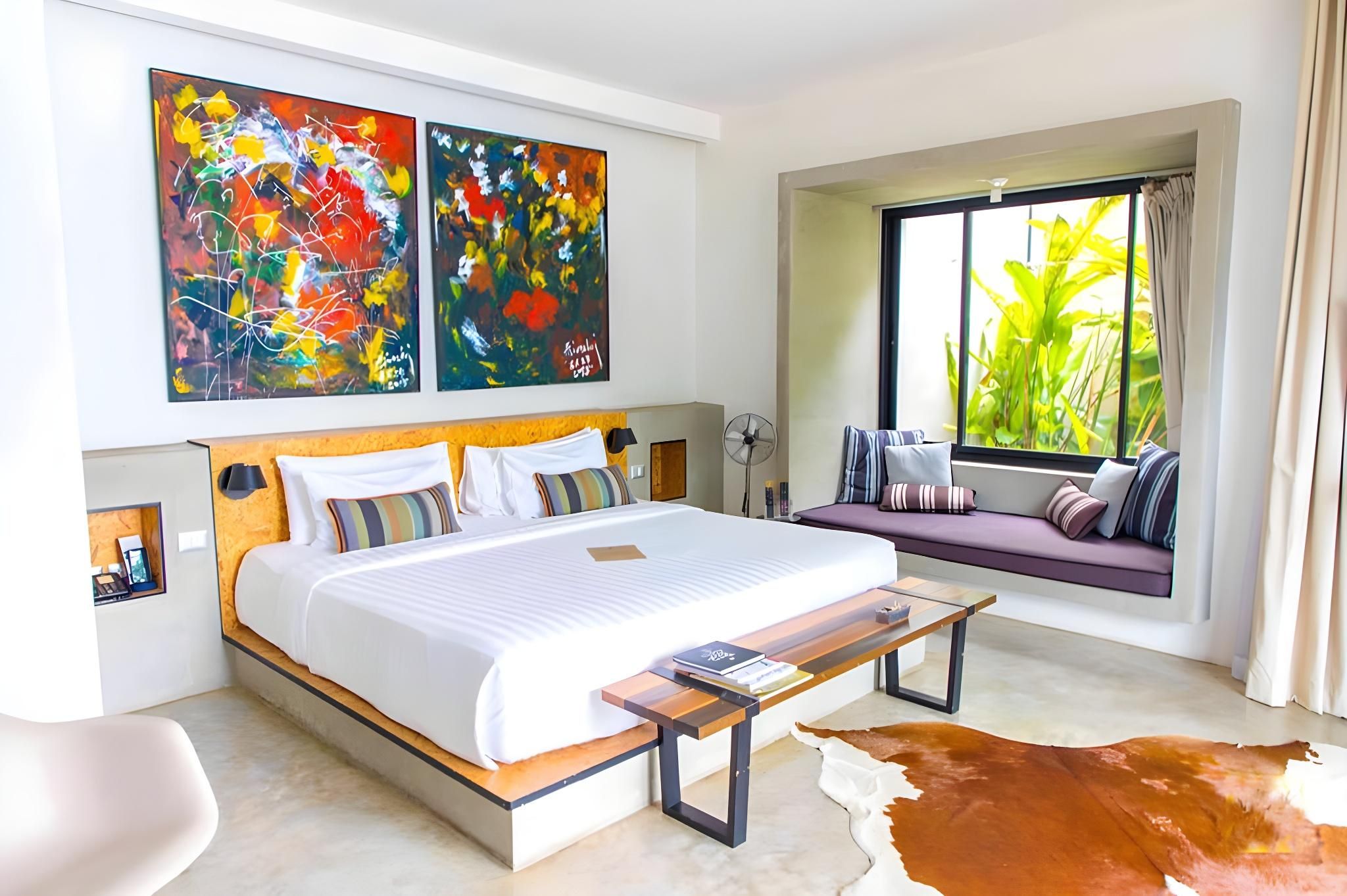 PoolXide Cabin Suite