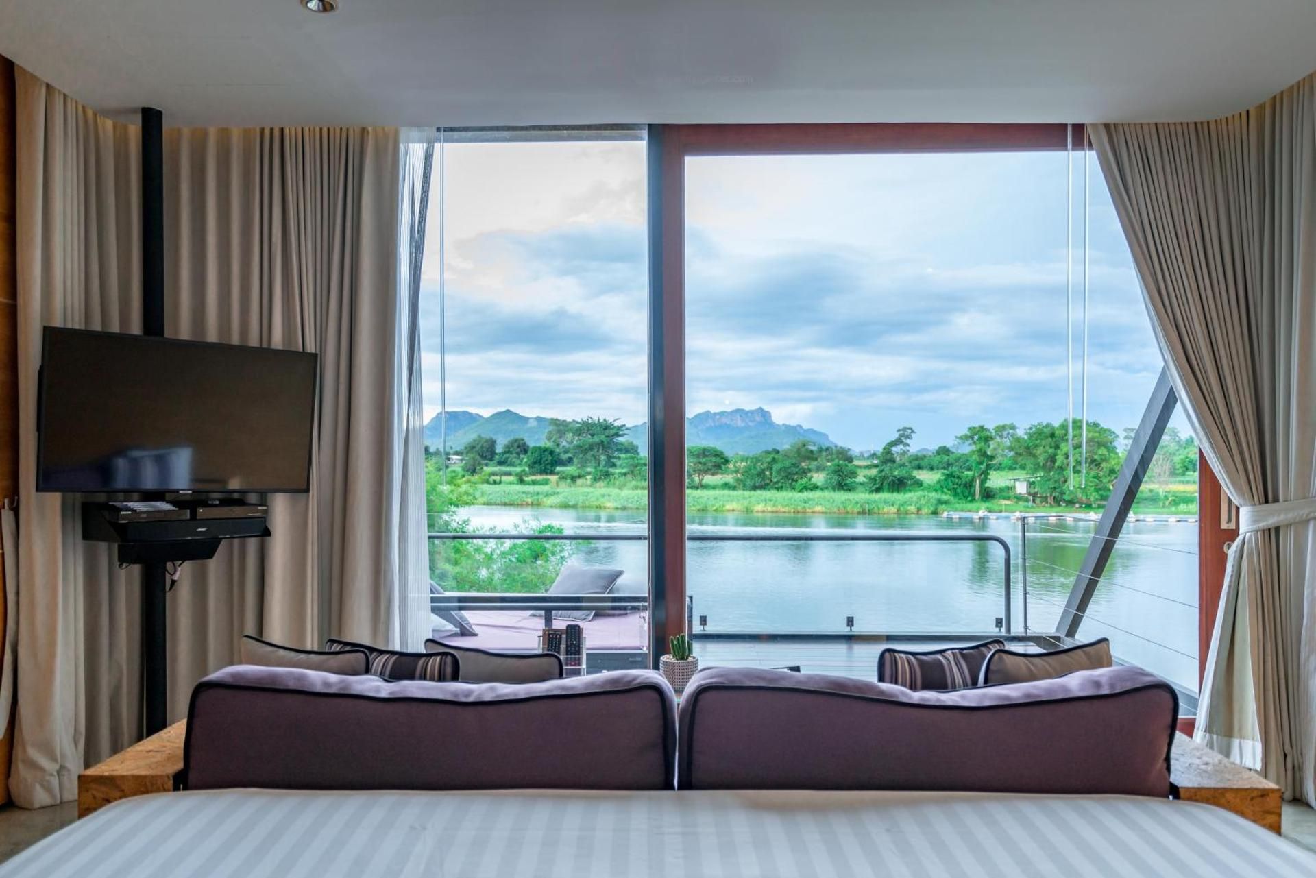 Luxe Cabin