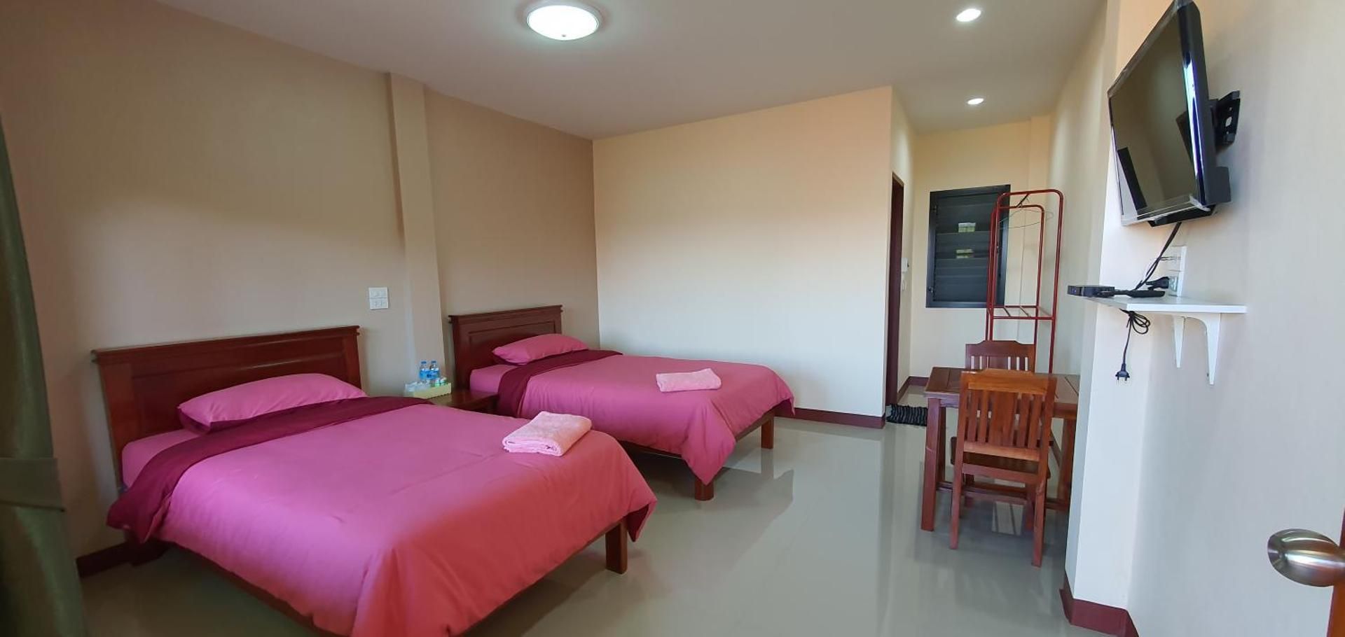 Twin Room with Bathroom