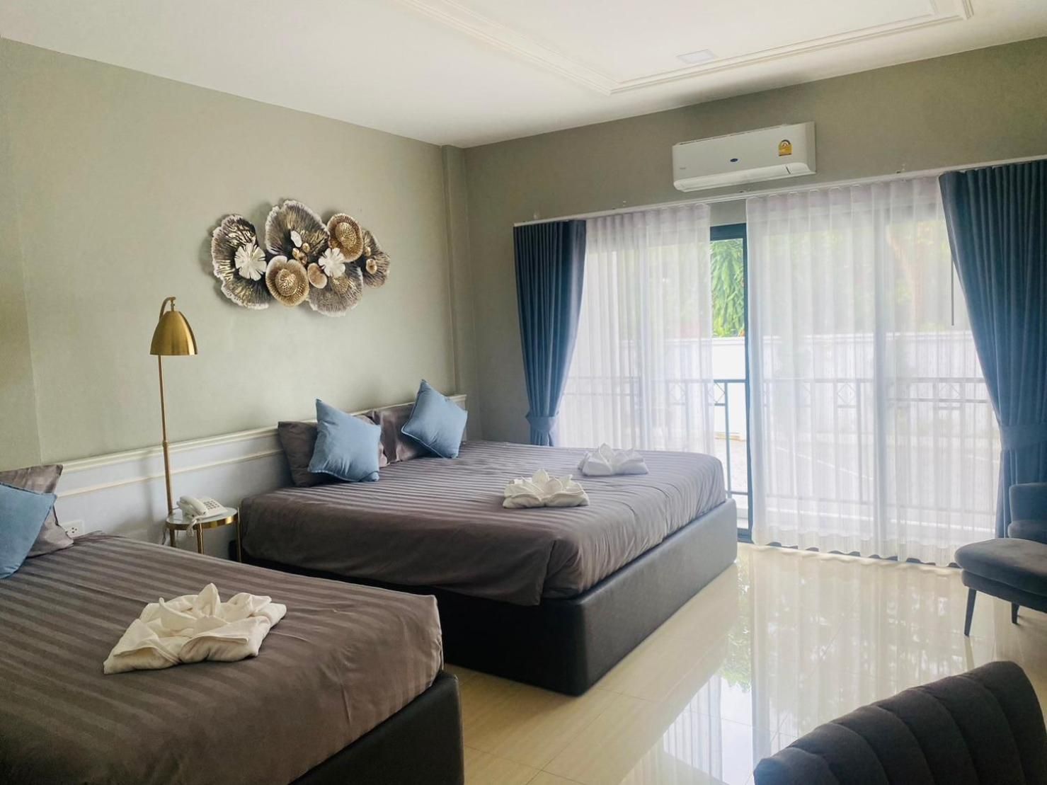 Standard Triple Room
