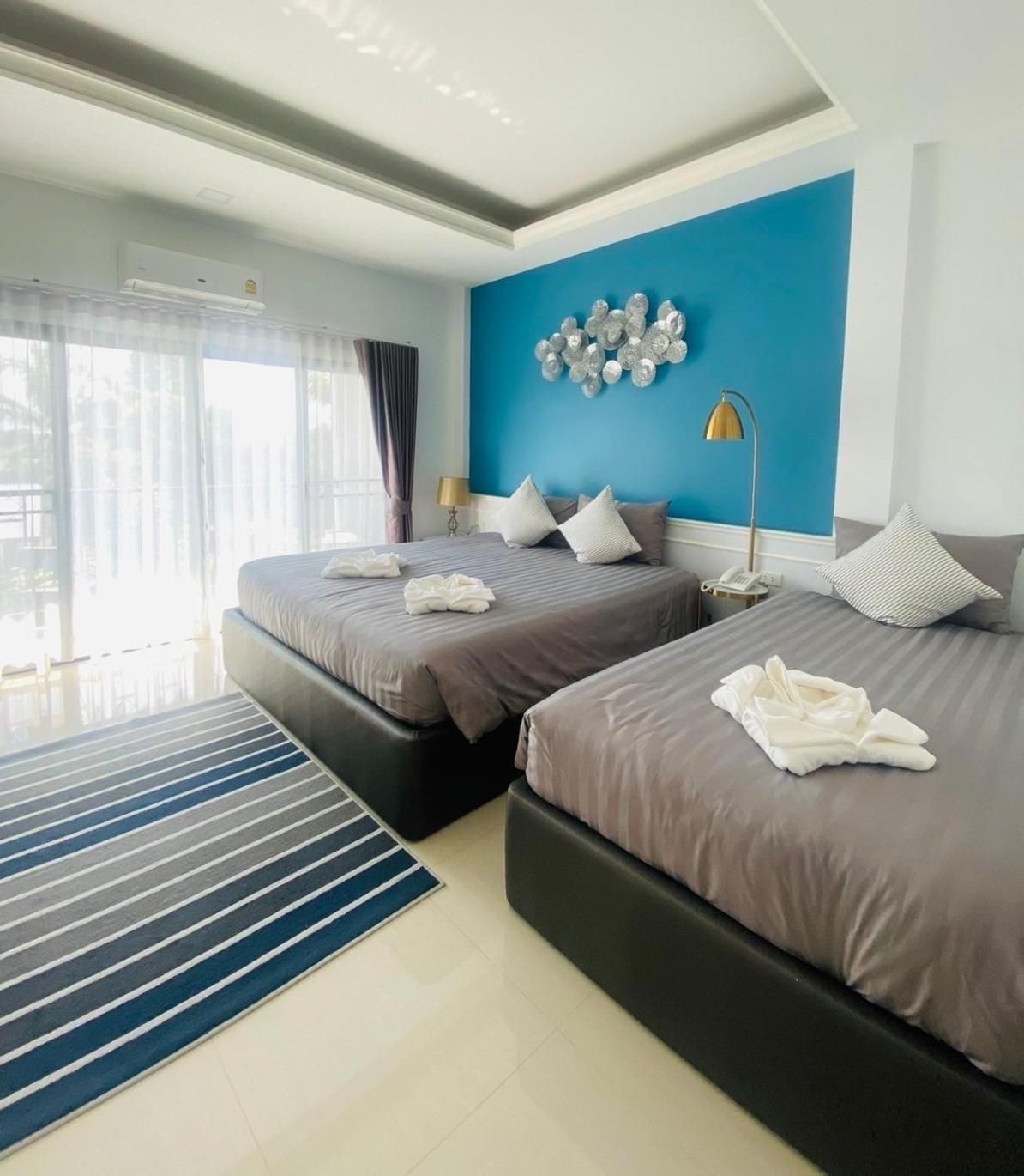 Deluxe Triple Room
