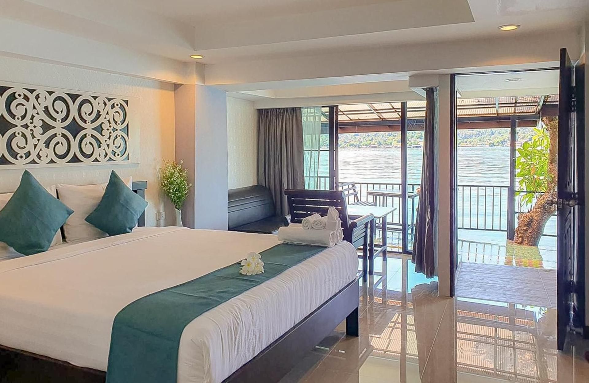Superior King Room