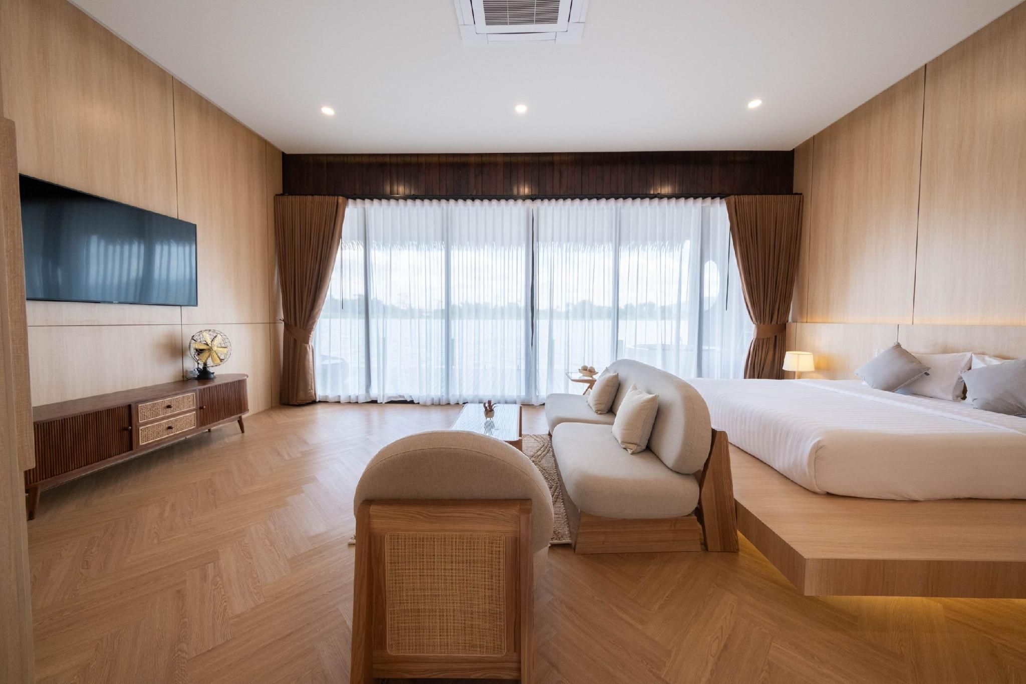Deluxe Suite Double Room