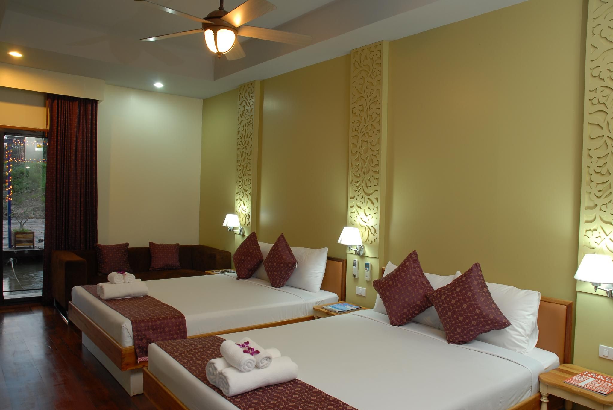 Honeymoon Suite