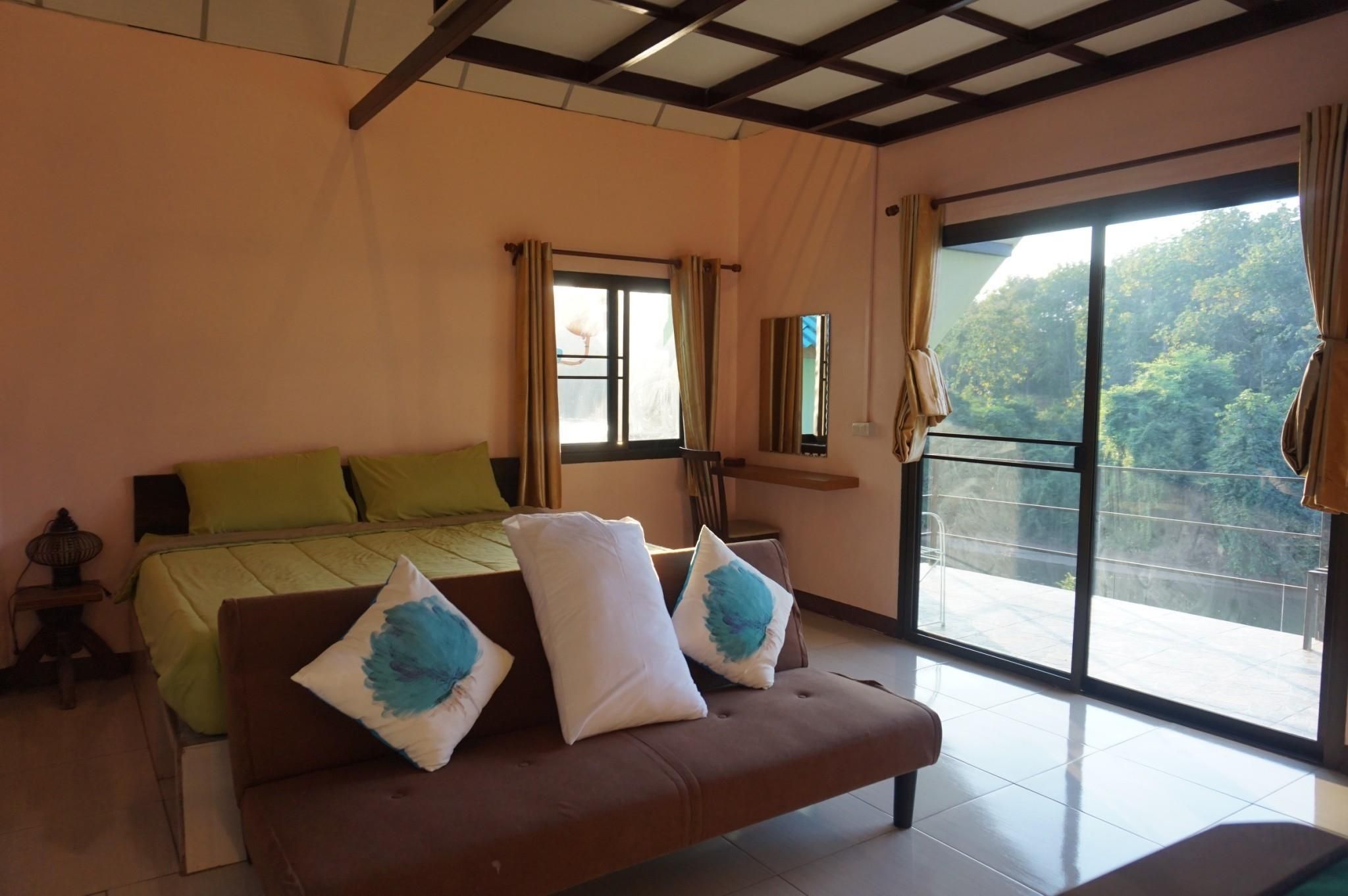 Villa (4 People)