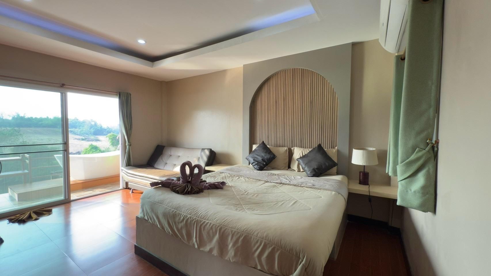 River View Room with Bathtub