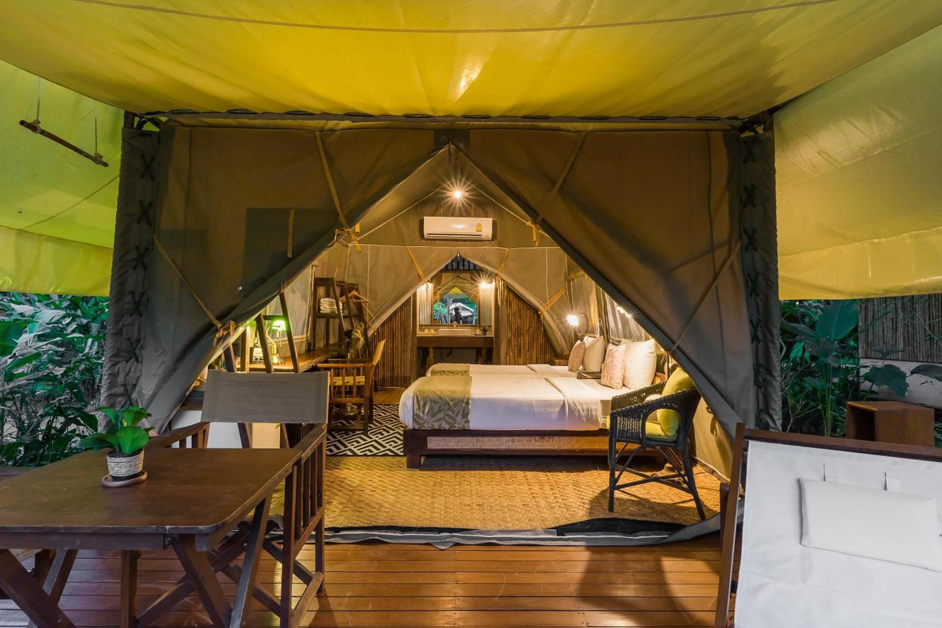 Hintok River Camp @ Hell Fire Pass Hotel Superior Tent with Private Bathroom with Breakfast & Dinner & Lunch
