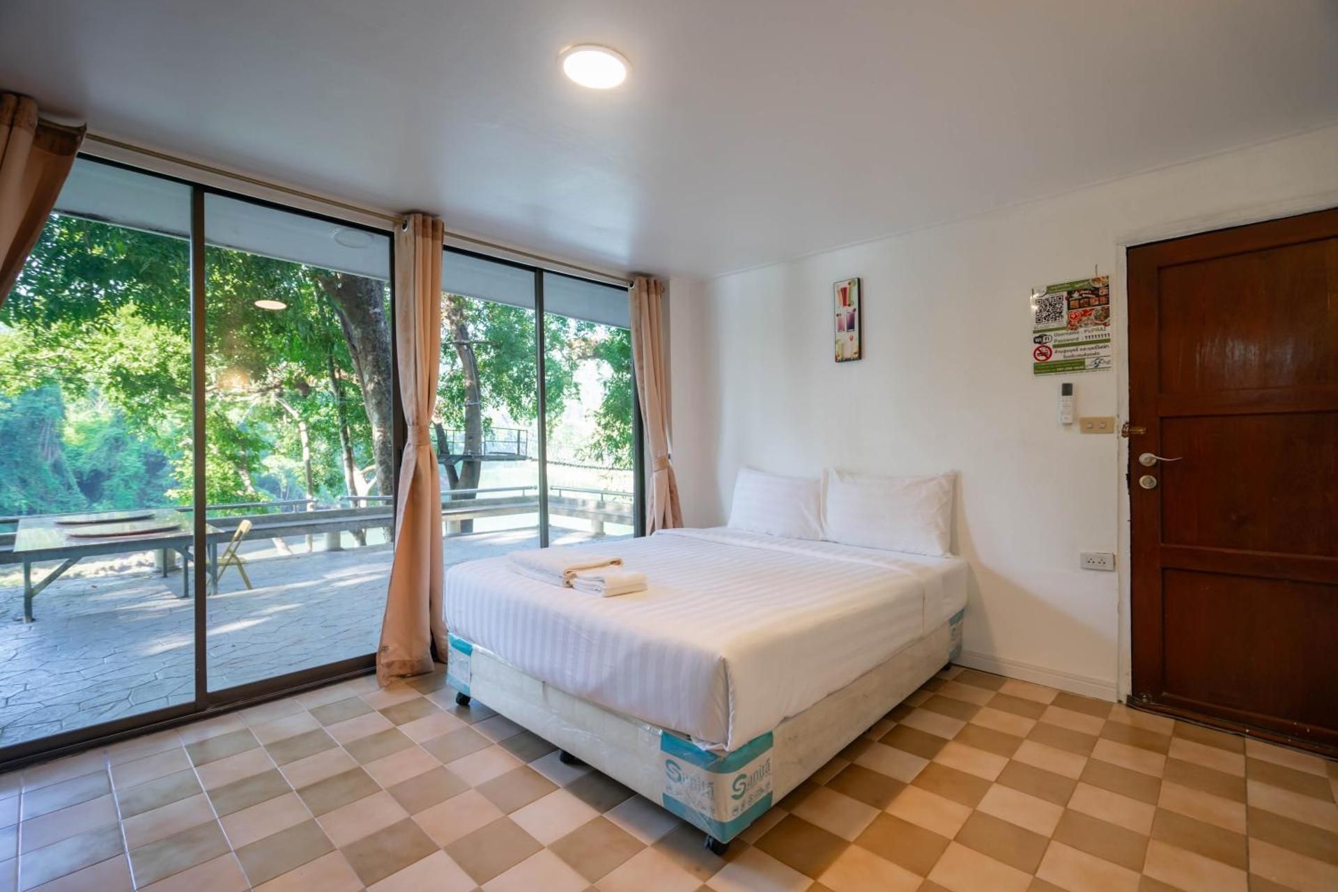 Queen Room with Balcony