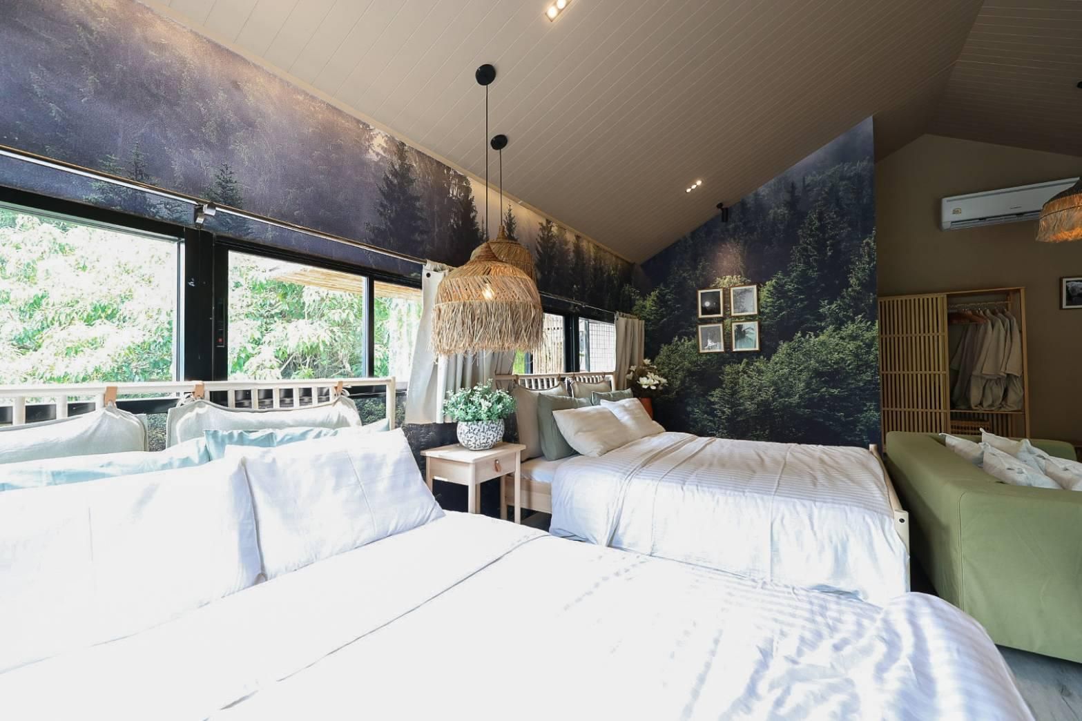 Corner 1-Bedroom Suite