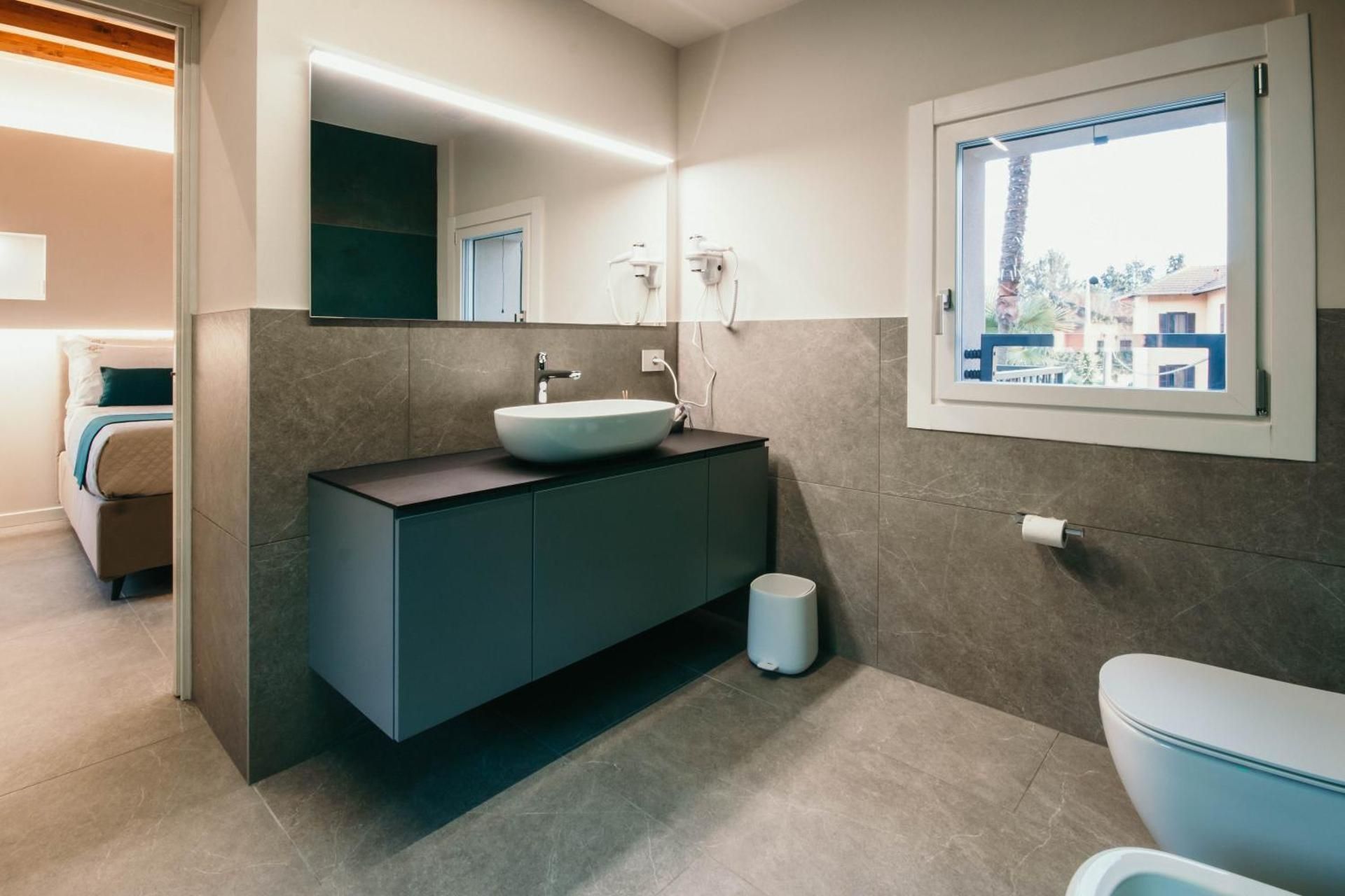 Double or Twin Room with Private Bathroom