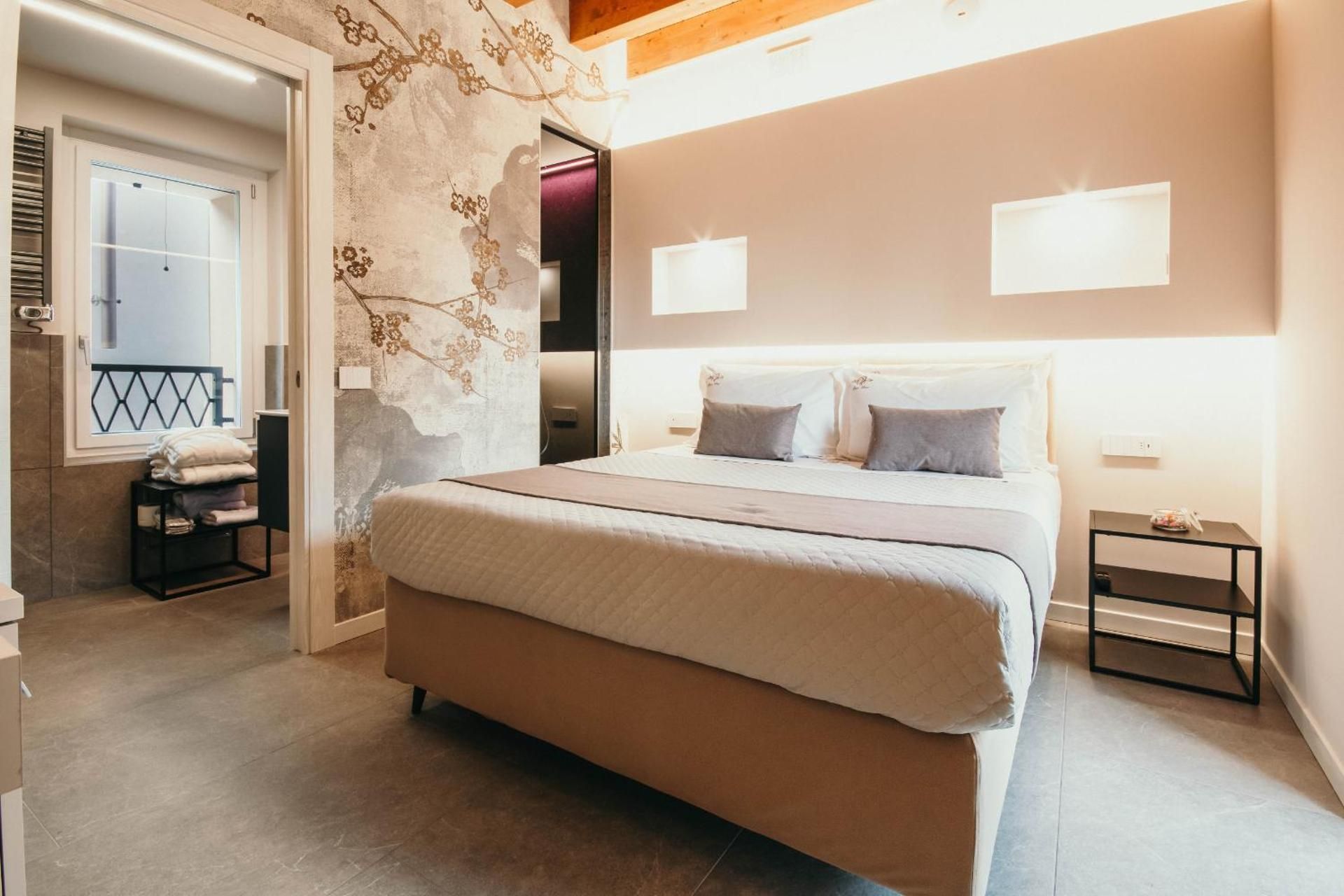 King Room
