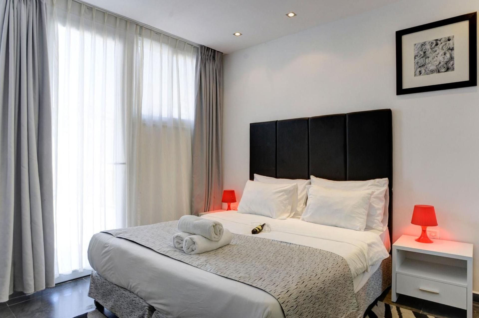 Geula Suites Penthouse Studio