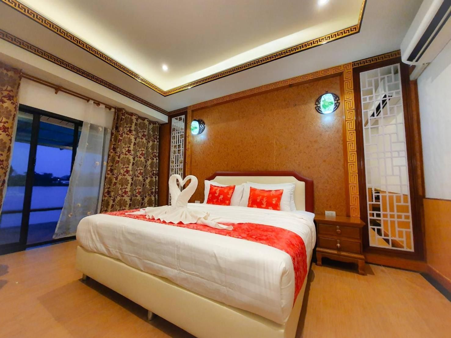 King Room with Spa Bath