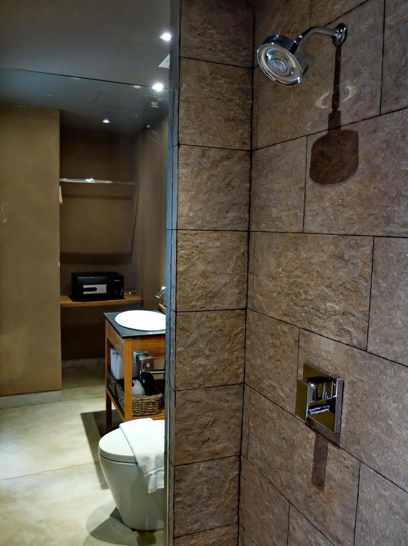 Monaz River Kwai Kanchanaburi Honeymoon Deluxe