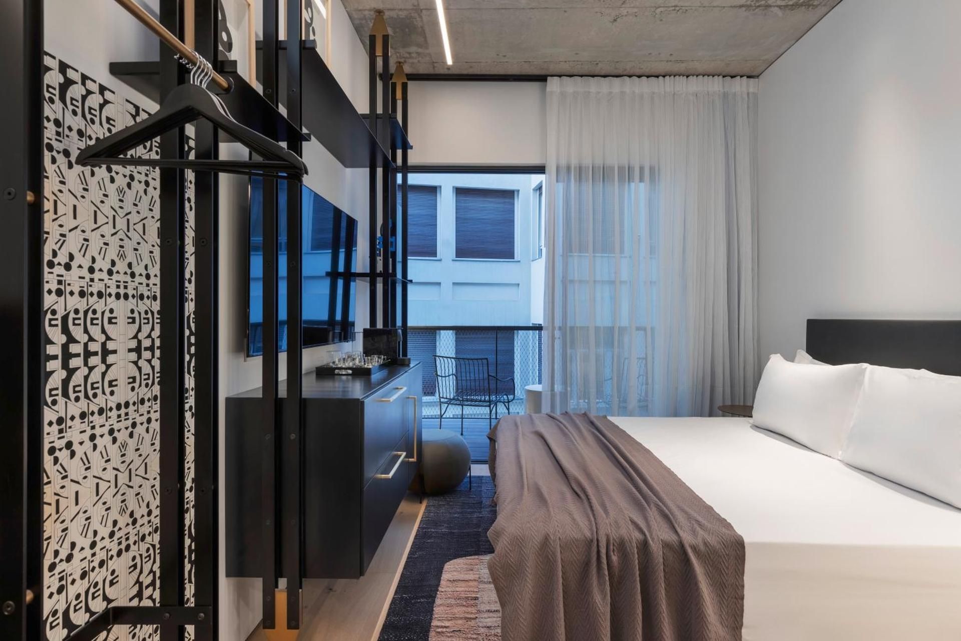 Gymnasia Double Room with Balcony