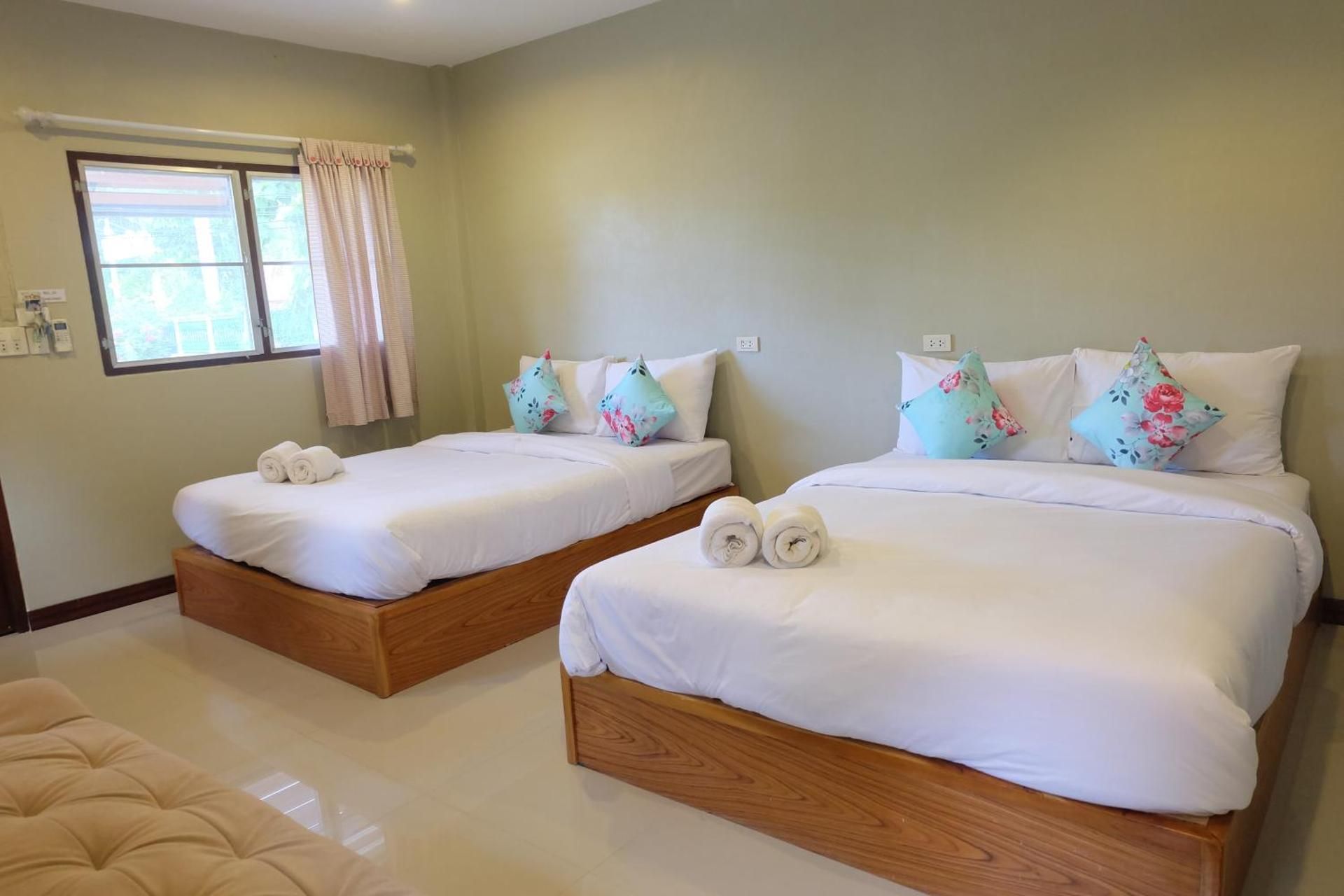Classic Quadruple Room