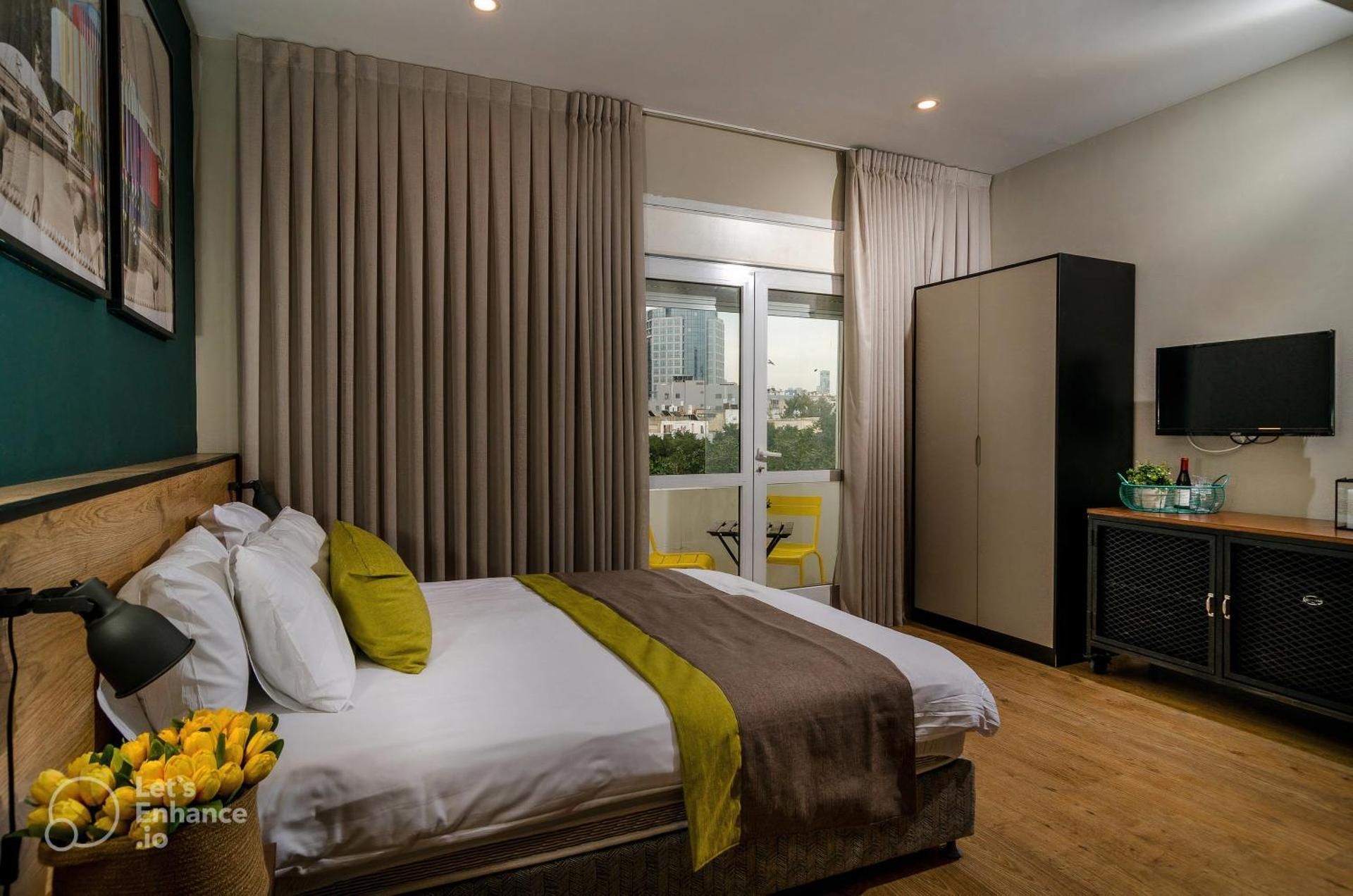 Suite with Balcony