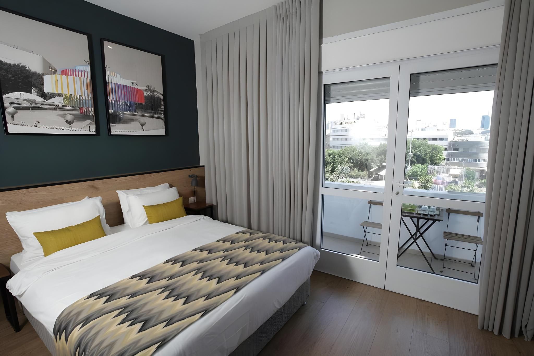 Superior Double Room with Balcony