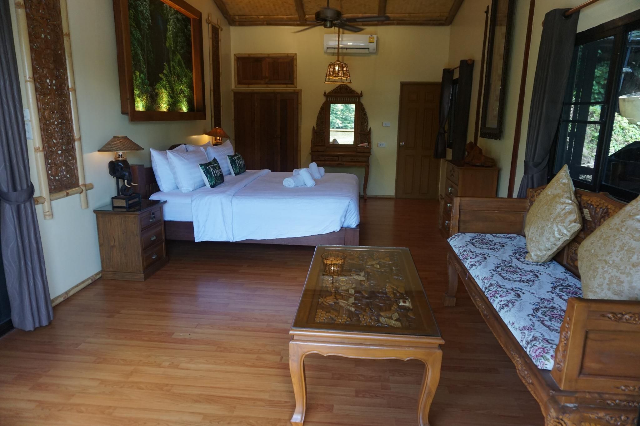 Suite Room with Balcony