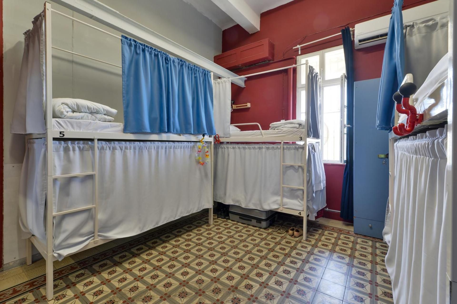 1 Person in 6-Bed Dormitory - Mixed
