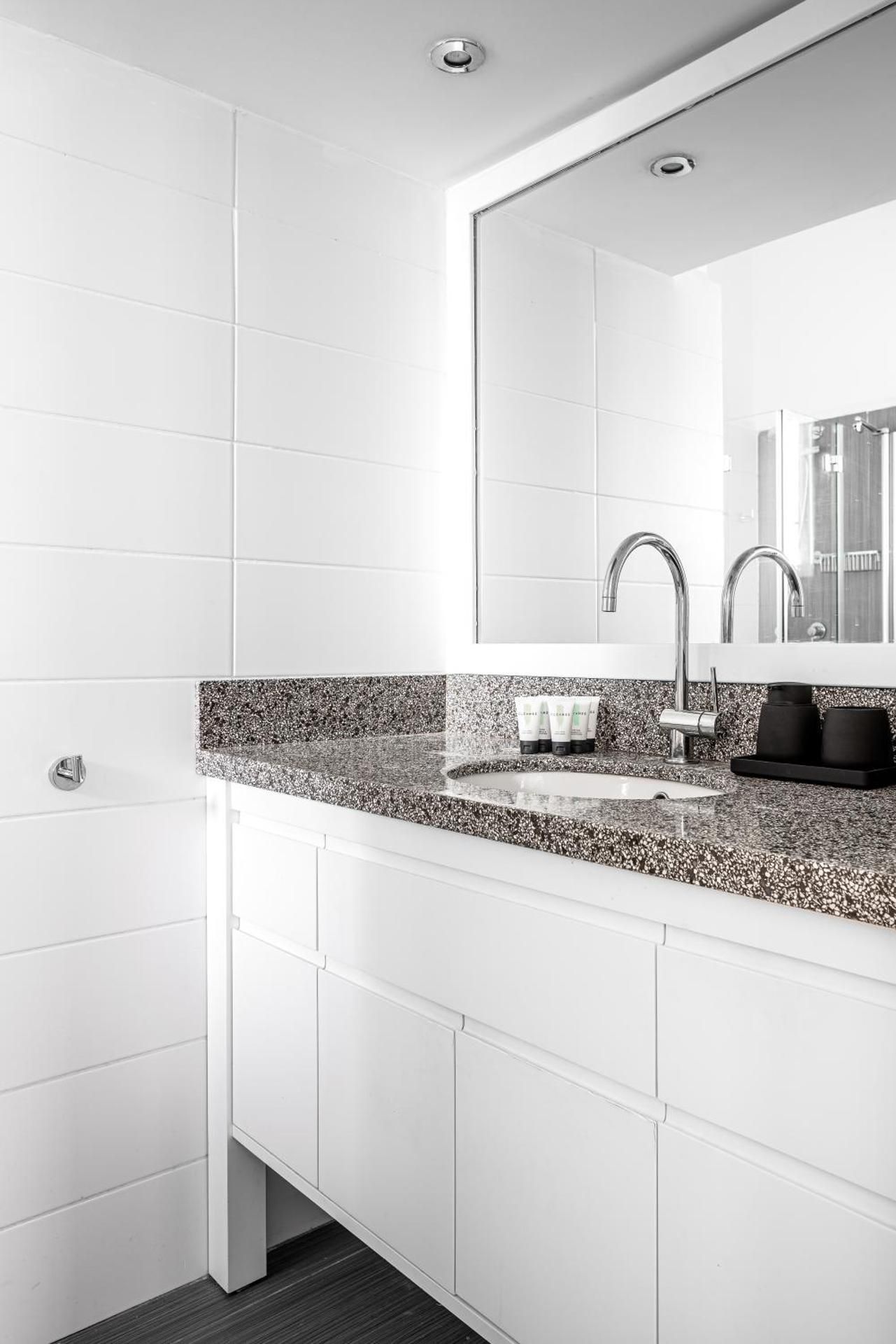 1 Bedroom Apartment Superior (Bazel #47 St.)	