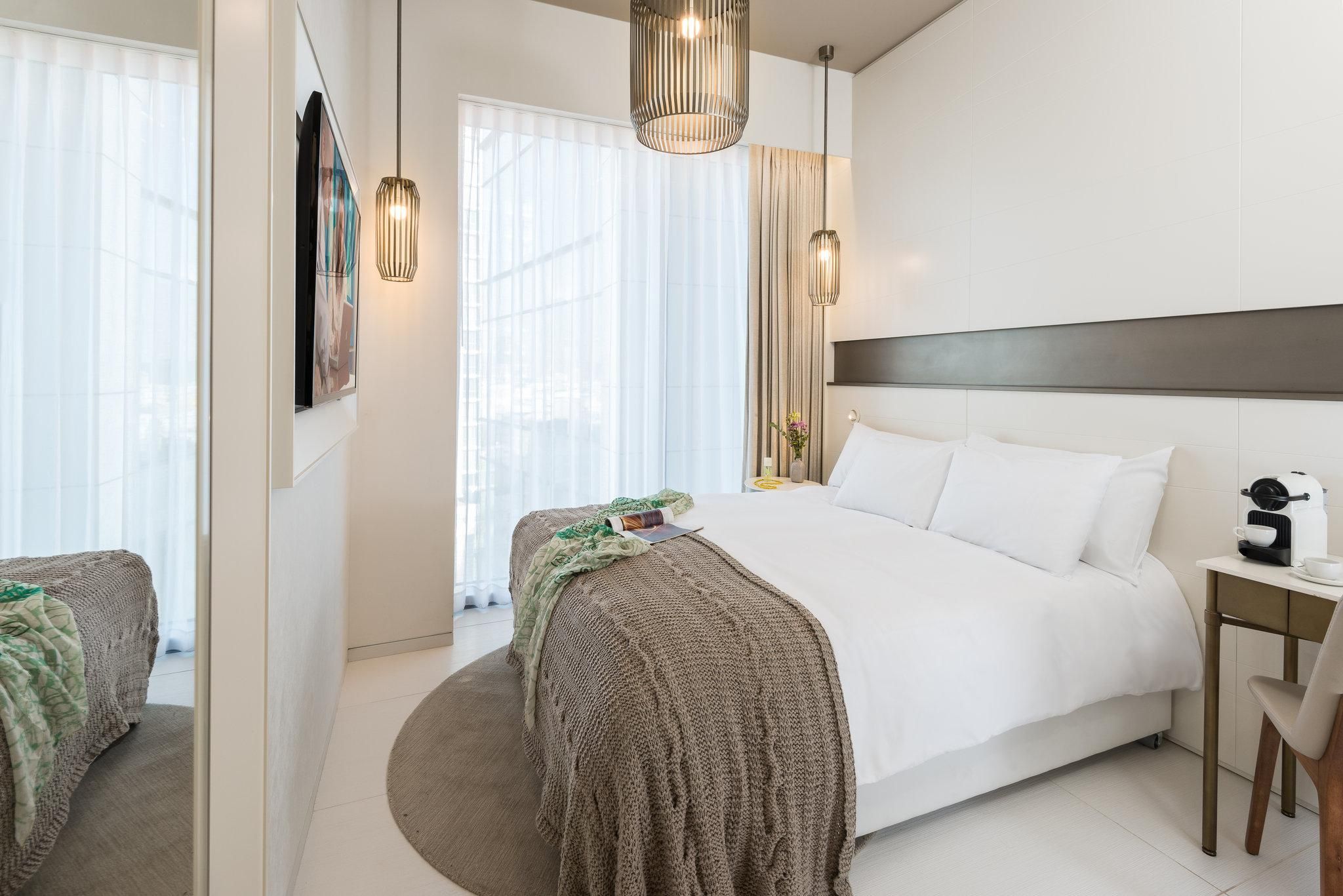 Boutique Room