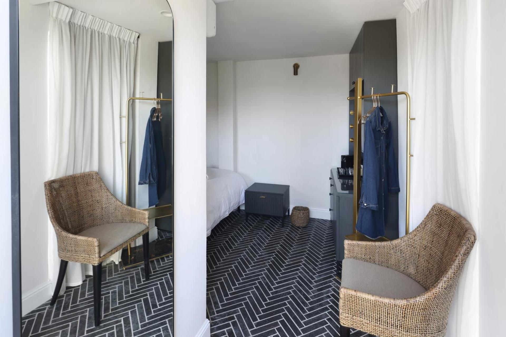 Mini Premium Room with Rooftop & Outdoor Bath