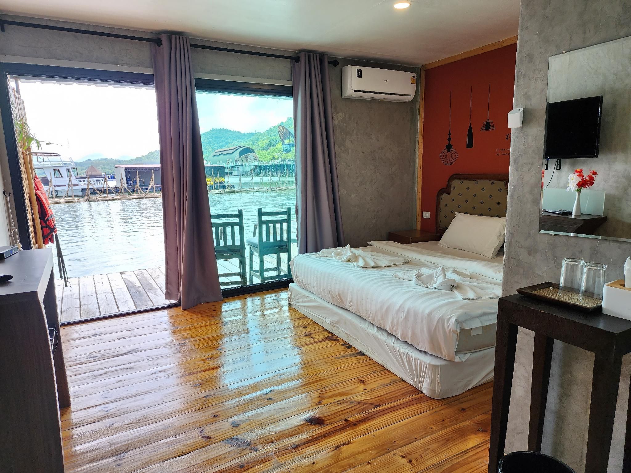 1-Bedroom Suite with King Bed