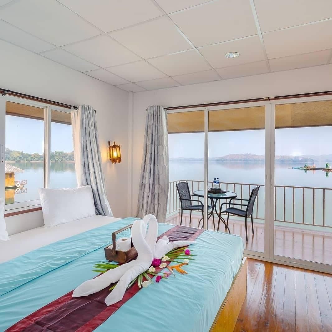 Deluxe Plus Queen Room