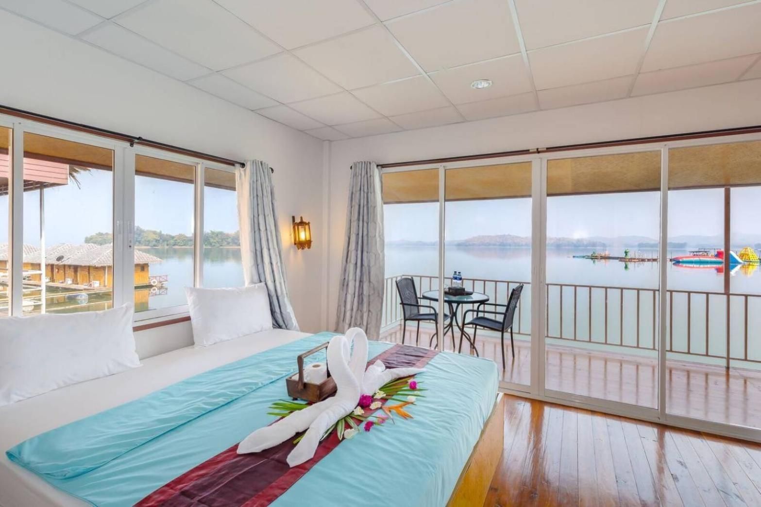 Double Room with Lake View