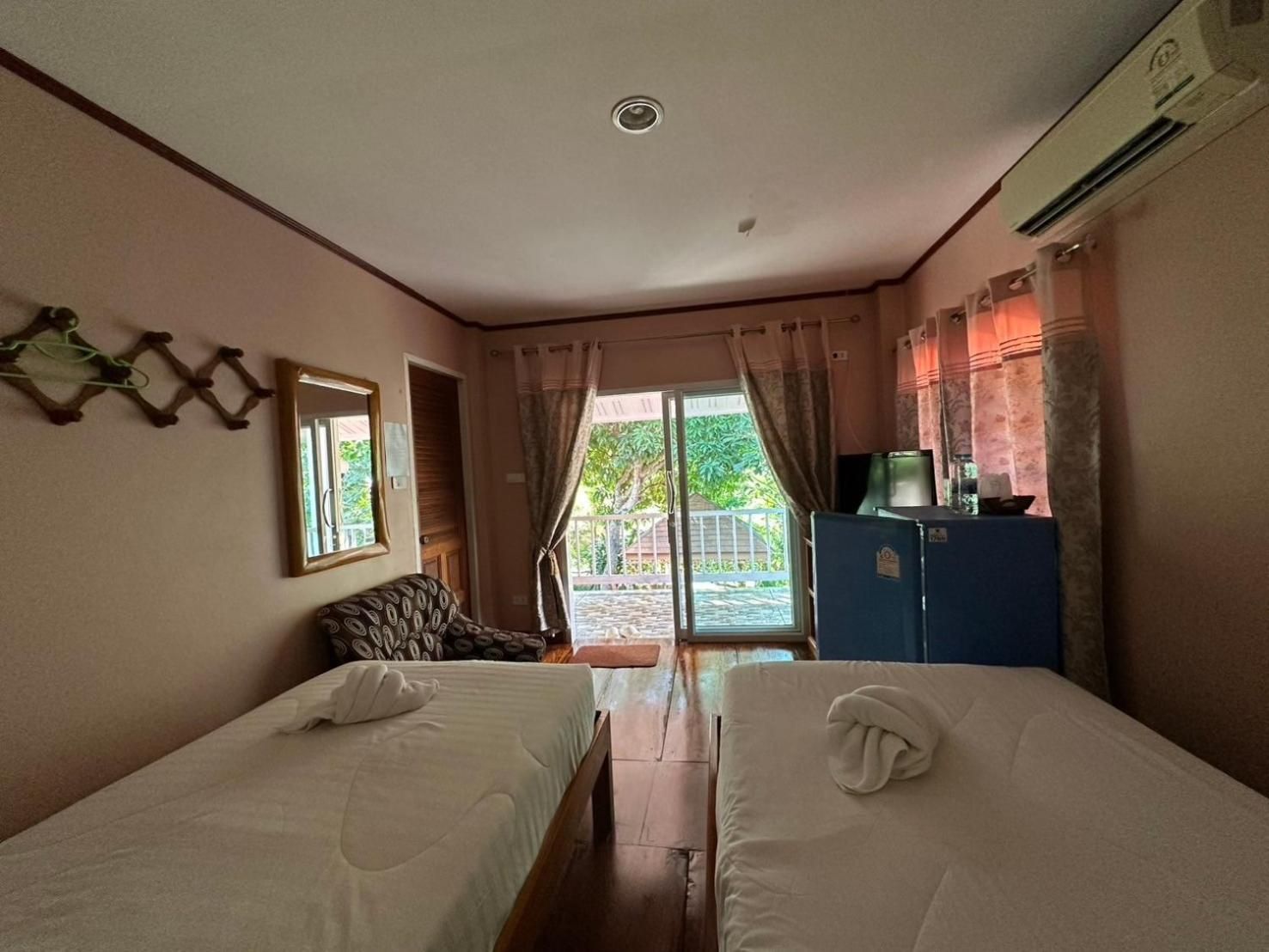 Twin Room with Balcony
