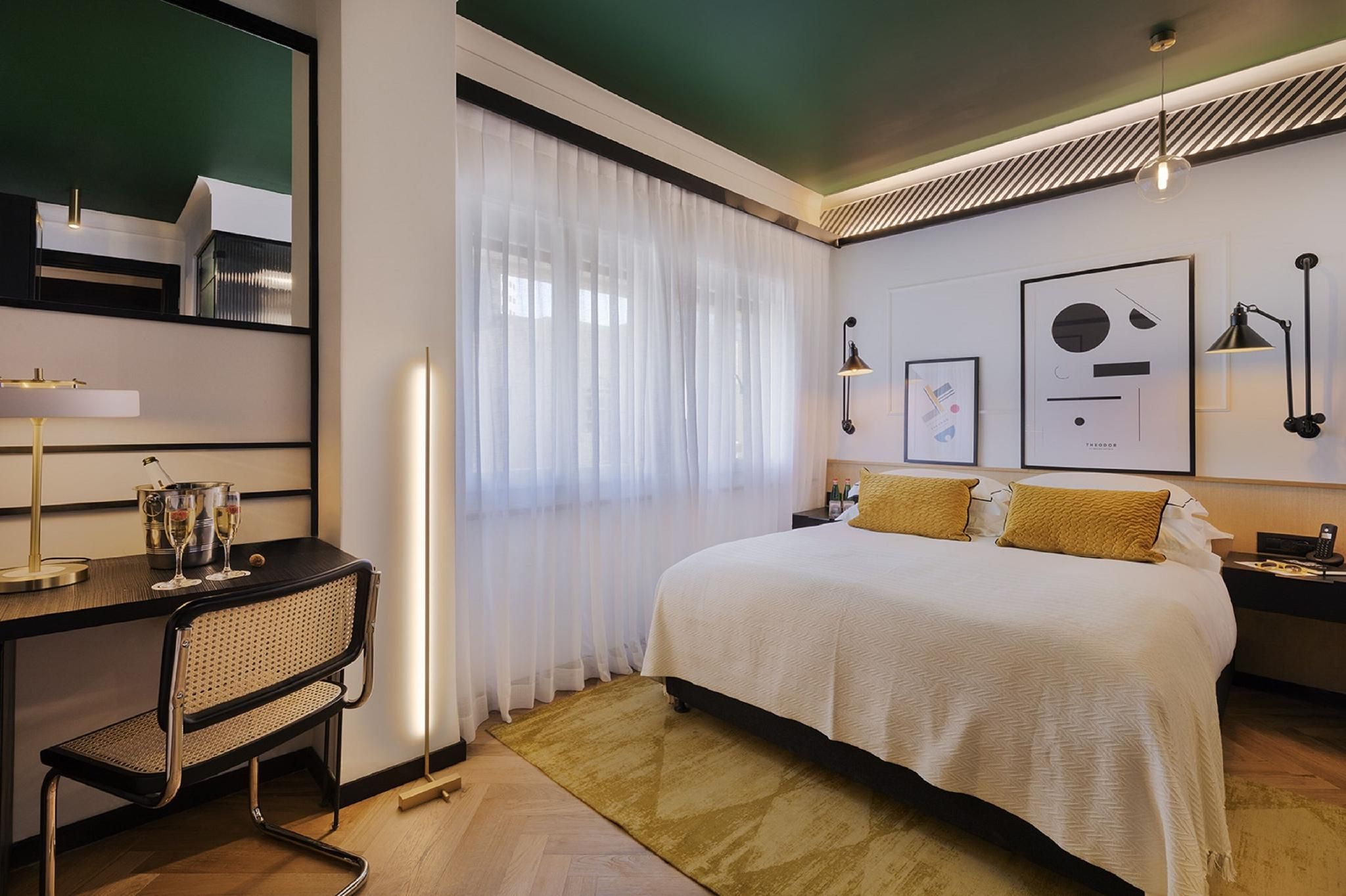 Deluxe Double or Twin Room