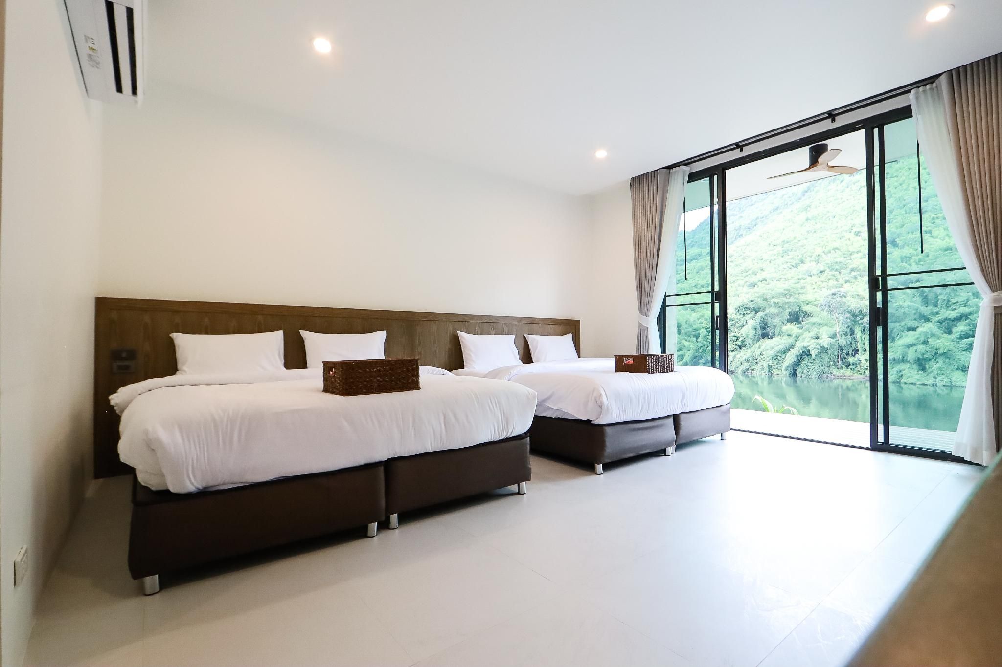 Deluxe 2 Bed Room