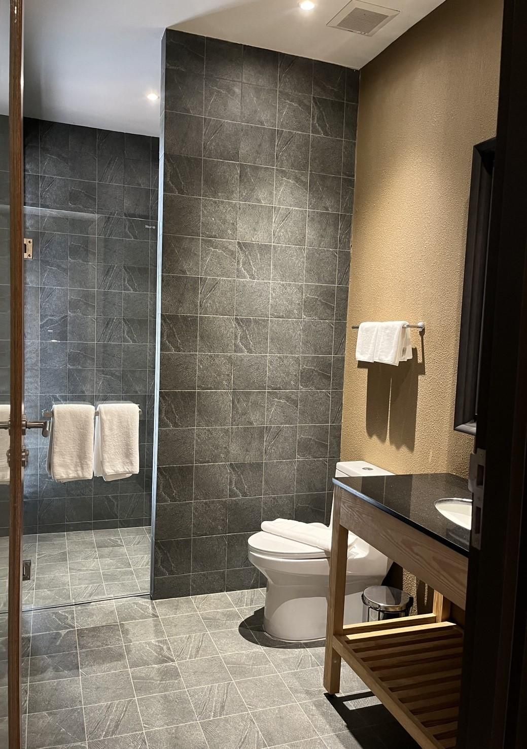 Historykan Kanchanaburi Hotel Deluxe Pool 3