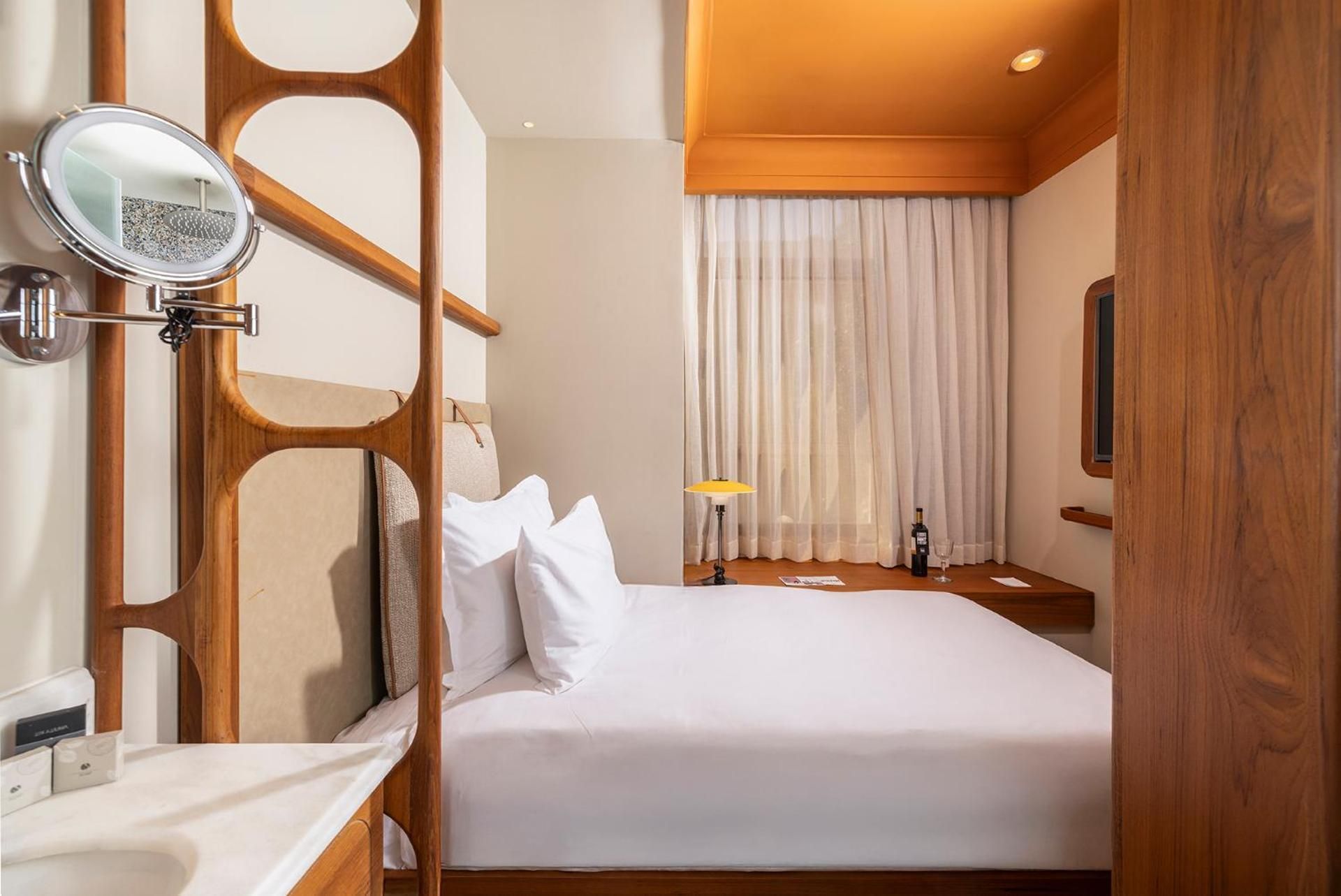 Solo Single Room