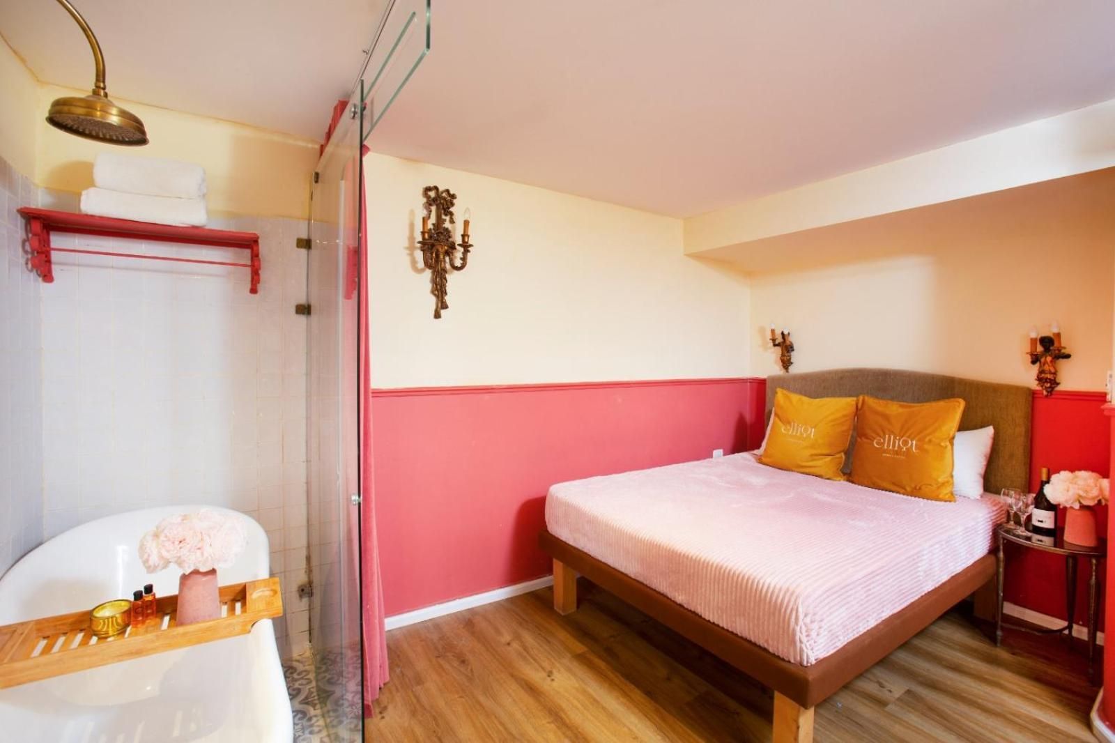 Classic Double Room with Internal Window	