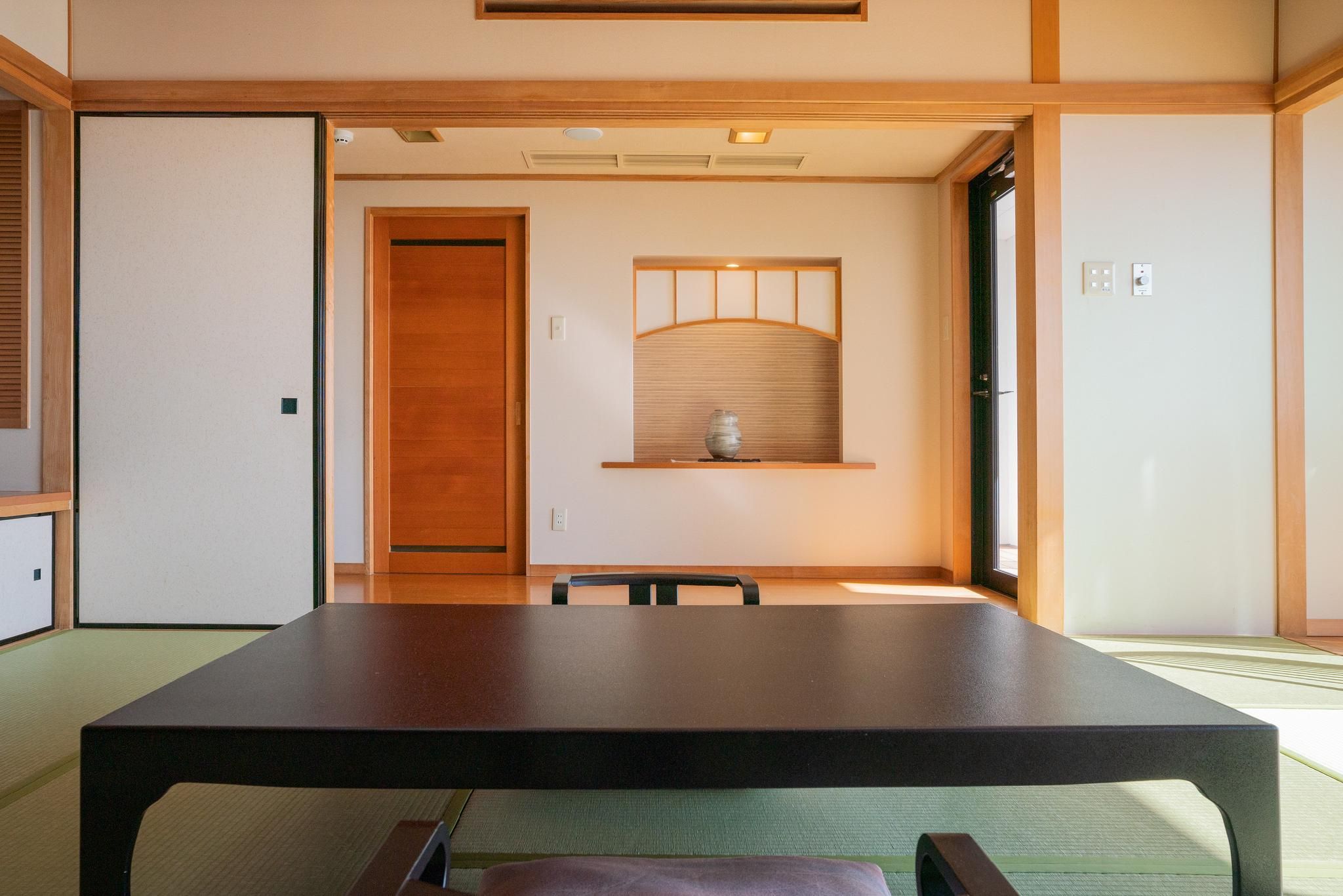 Top Floor Premium Japanese Style Room for 4 People - Non-Smoking