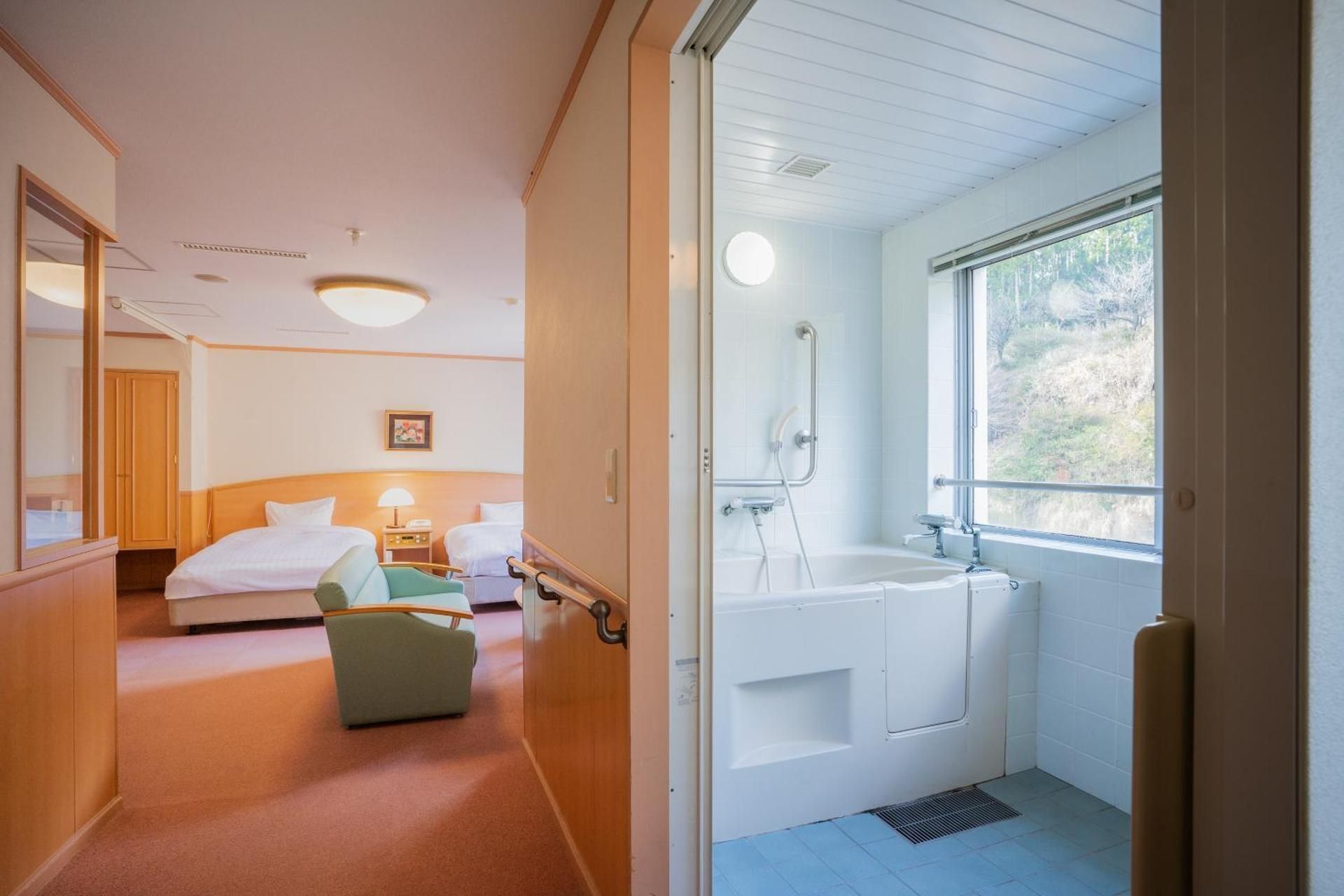 Universal Room - Non-Smoking