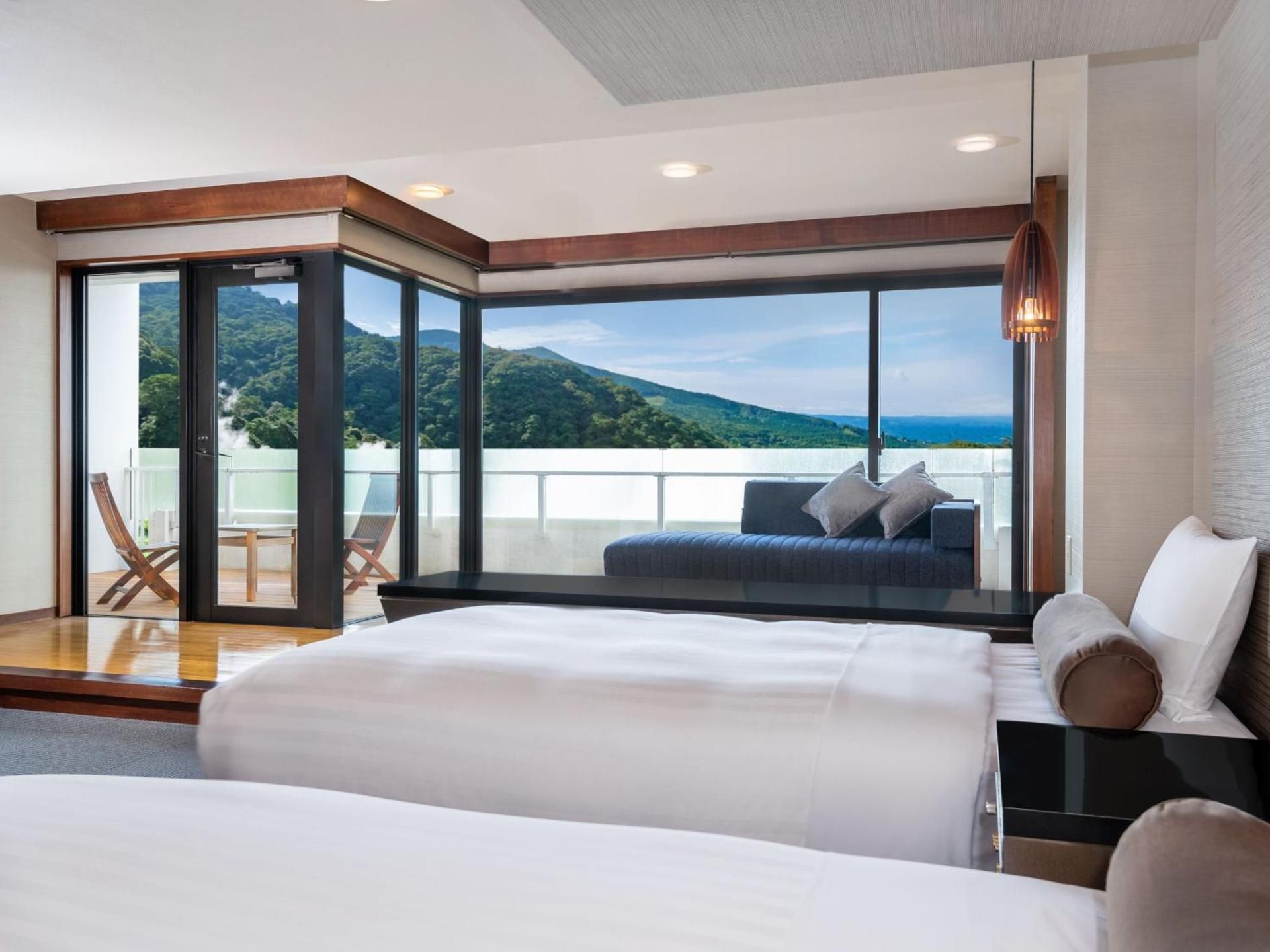 Top Floor Premium Twin Room - Non-Smoking