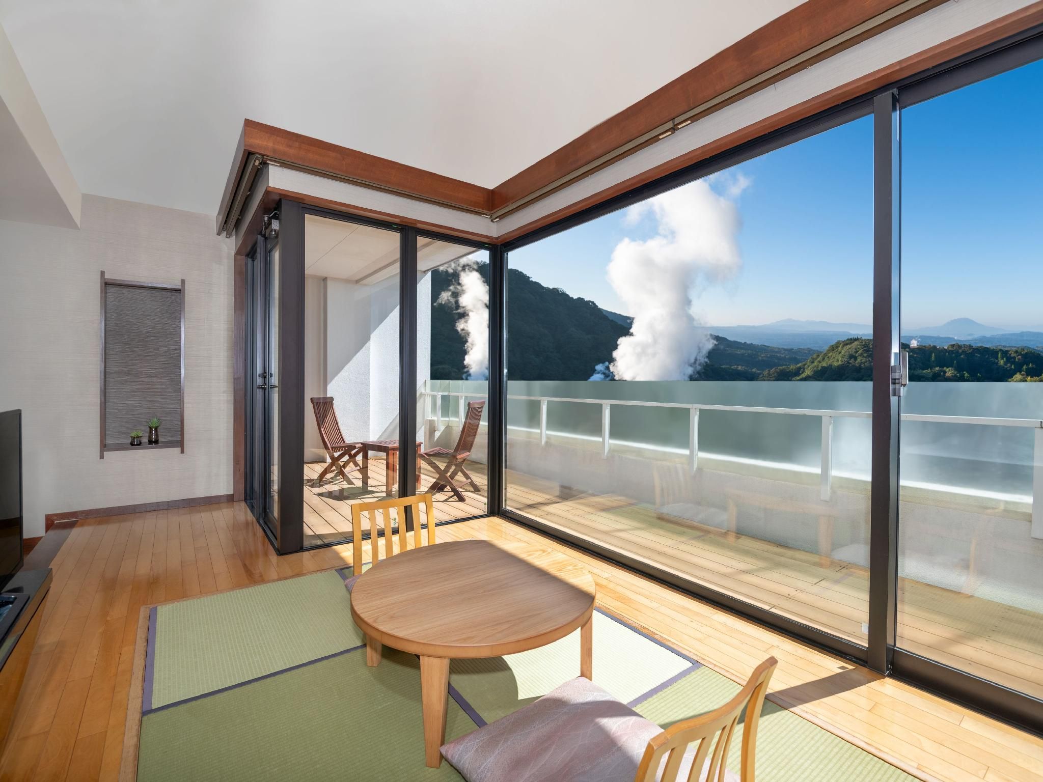 Top Floor Premium Japanese Western Style Room - Non-Smoking