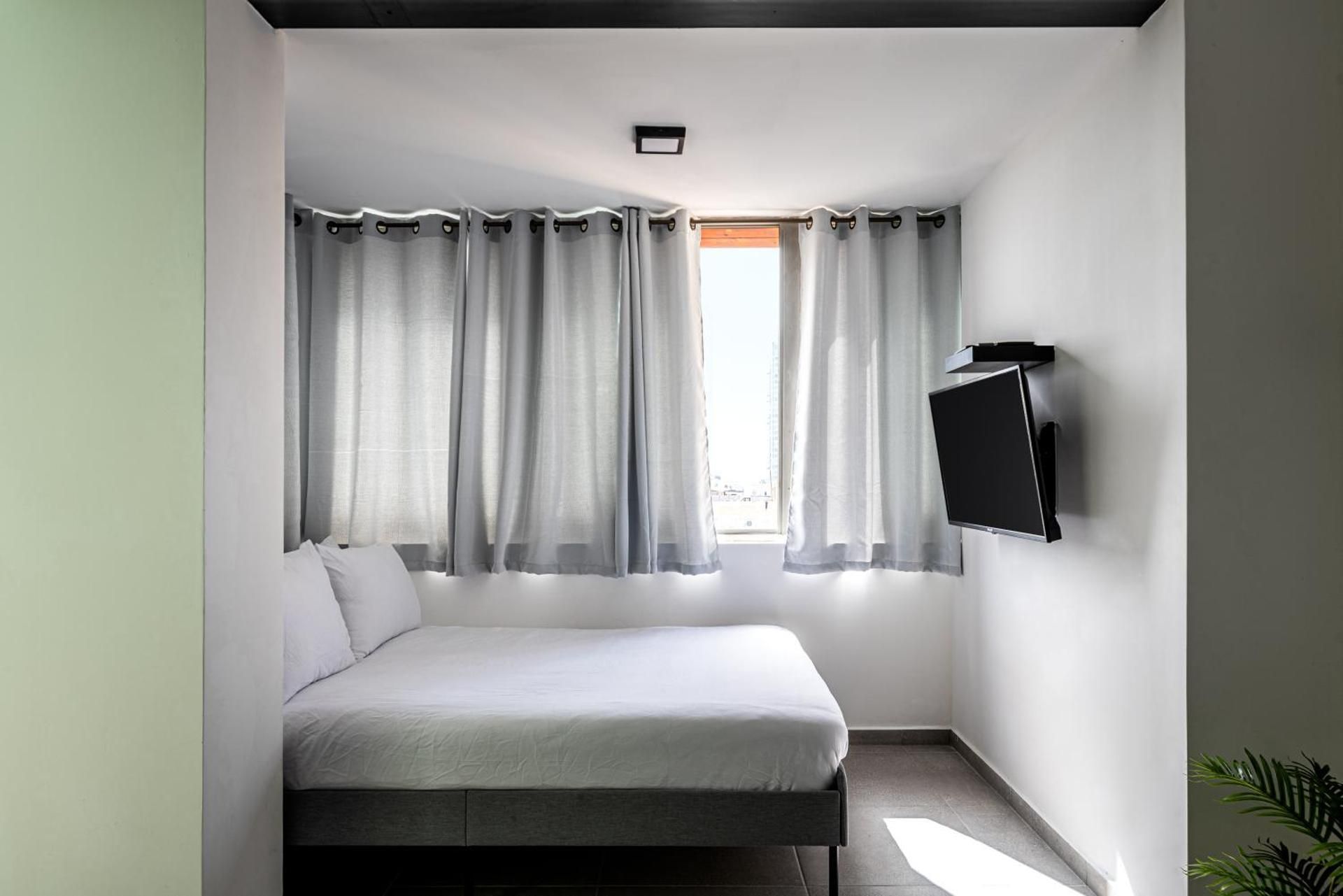 HA MESILLA - Modern Collection - By HOMY Studio Apartment (Allenby #136 St.)